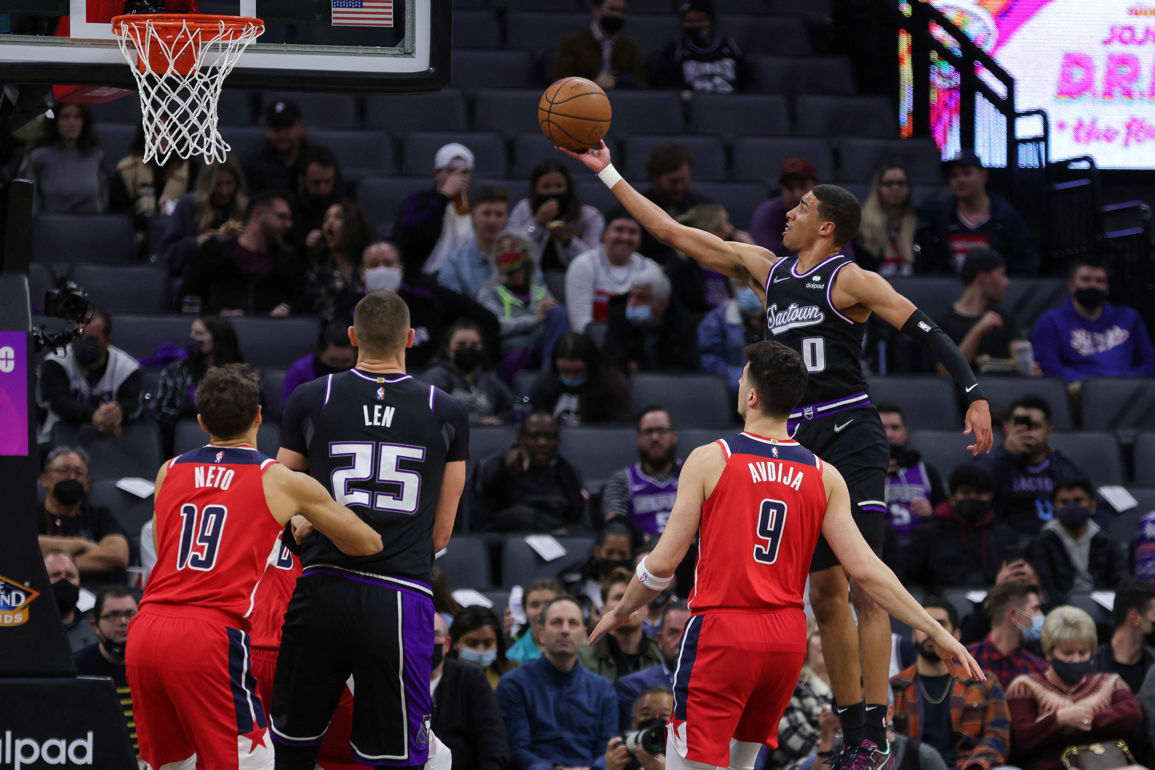 דני אבדיה וושינגטון בדרך לסל