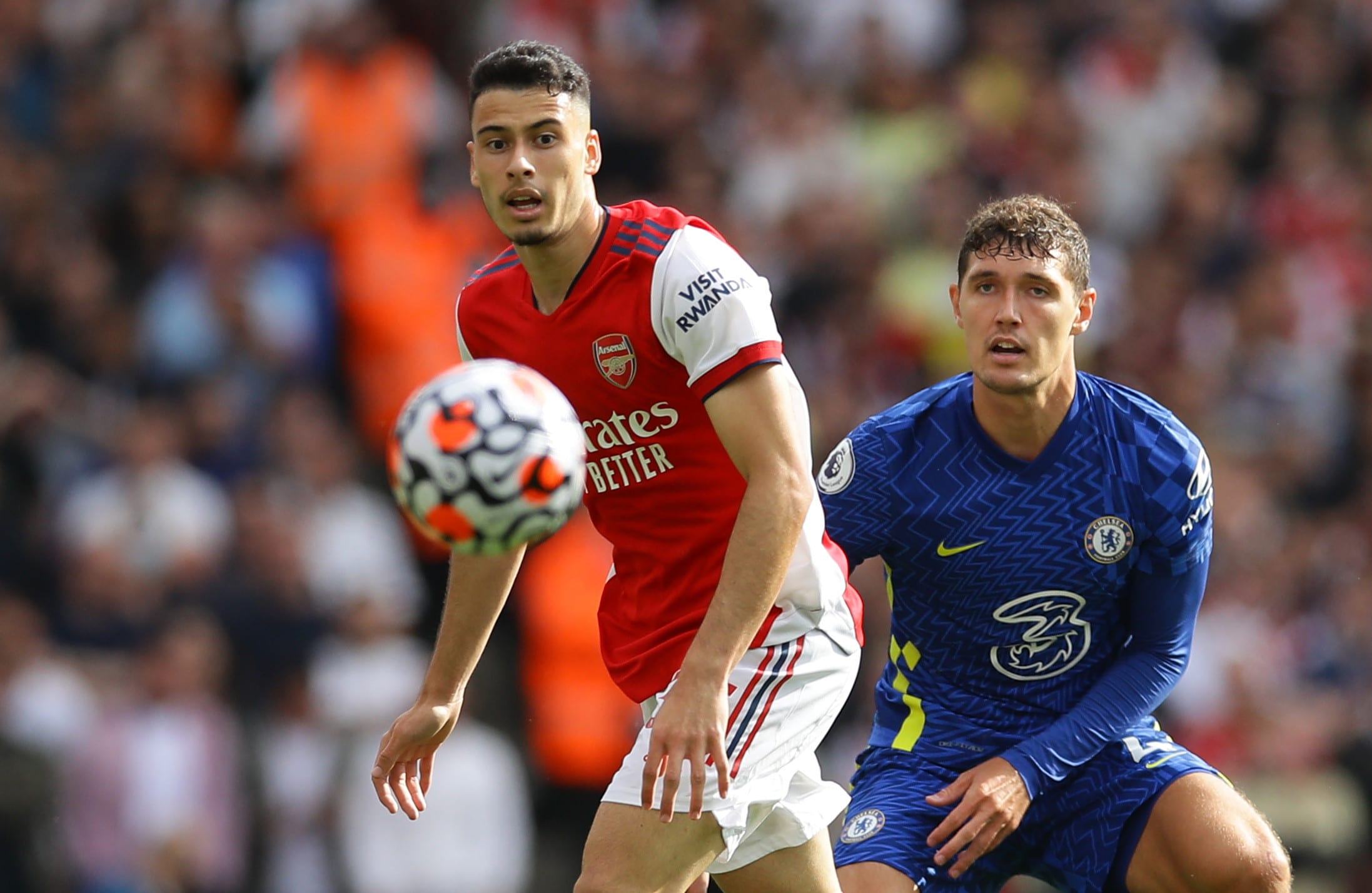 גבריאל מרטינלי שחקן ארסנל מול אנדראס כריסטנסן שחקן צ'לסי