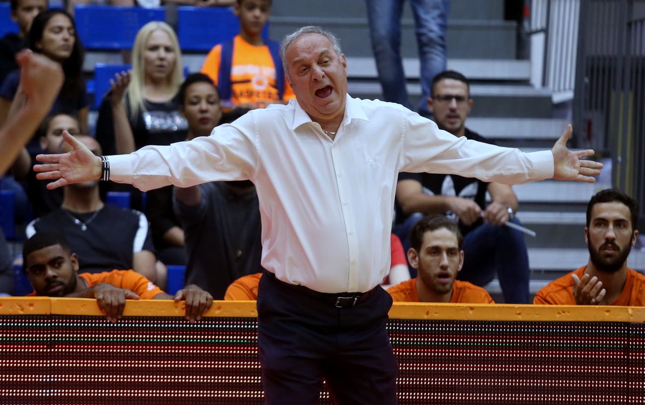 צביקה שרף מאמן מכבי ראשון לציון