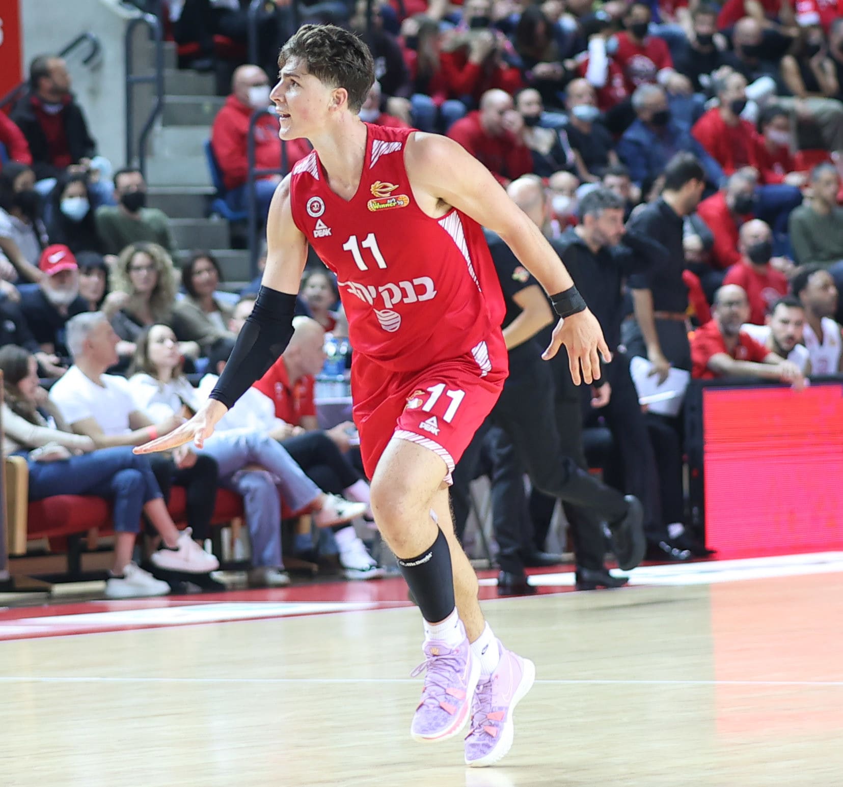 שחקן הפועל ירושלים אדם אריאל