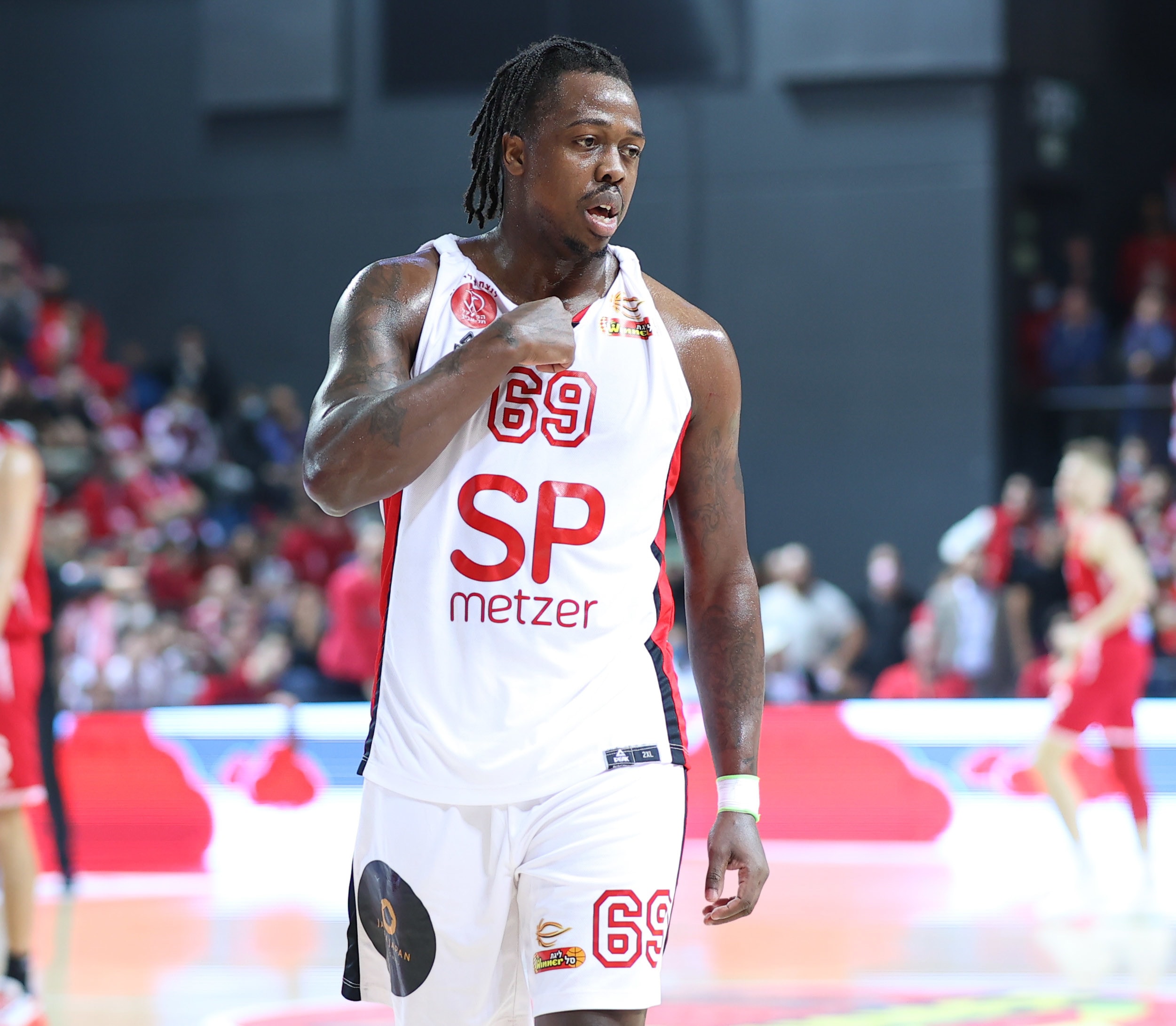 שחקן הפועל תל אביב ג'ייקובן בראון