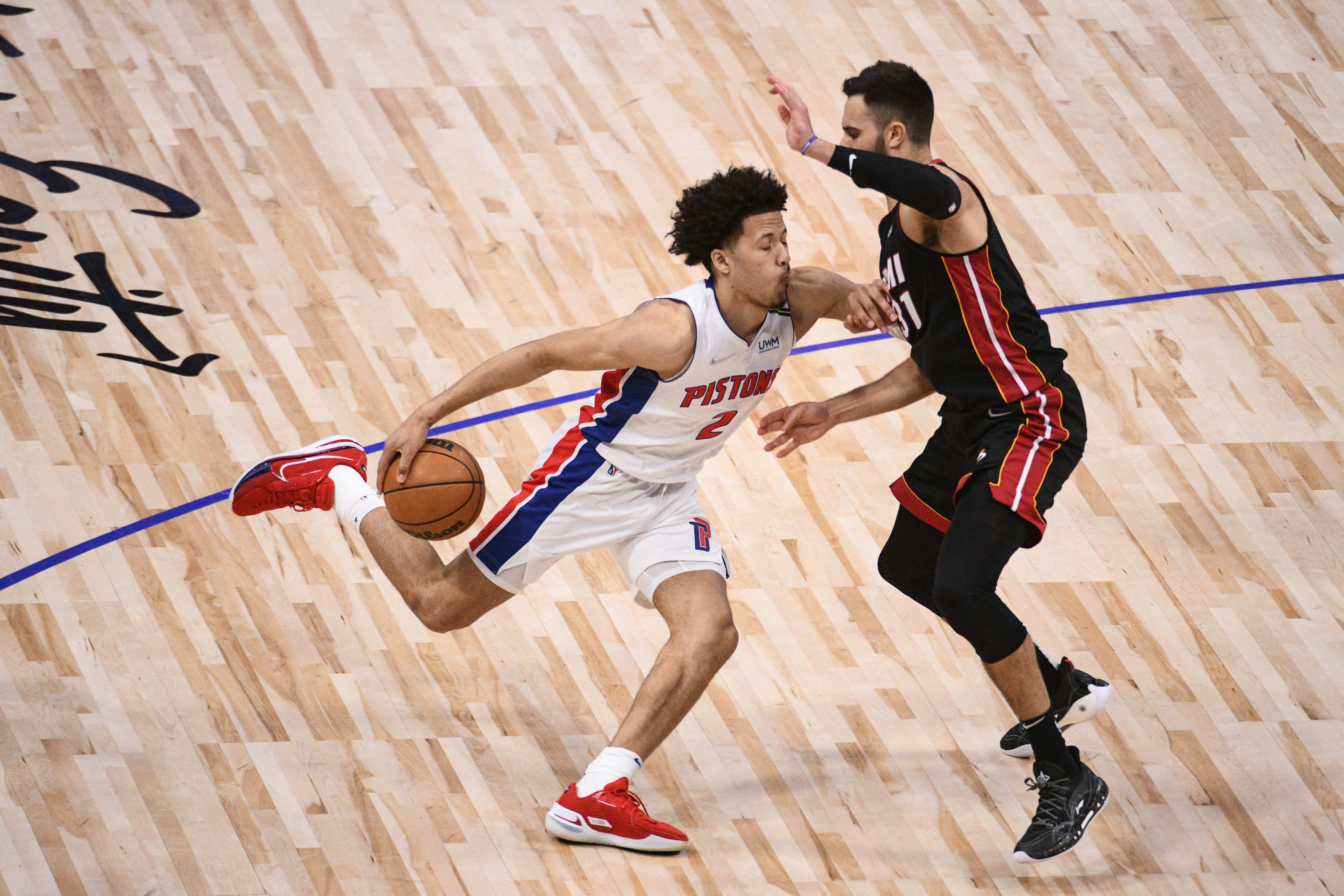 דטרויט פיסטונס מול מיאמי היט