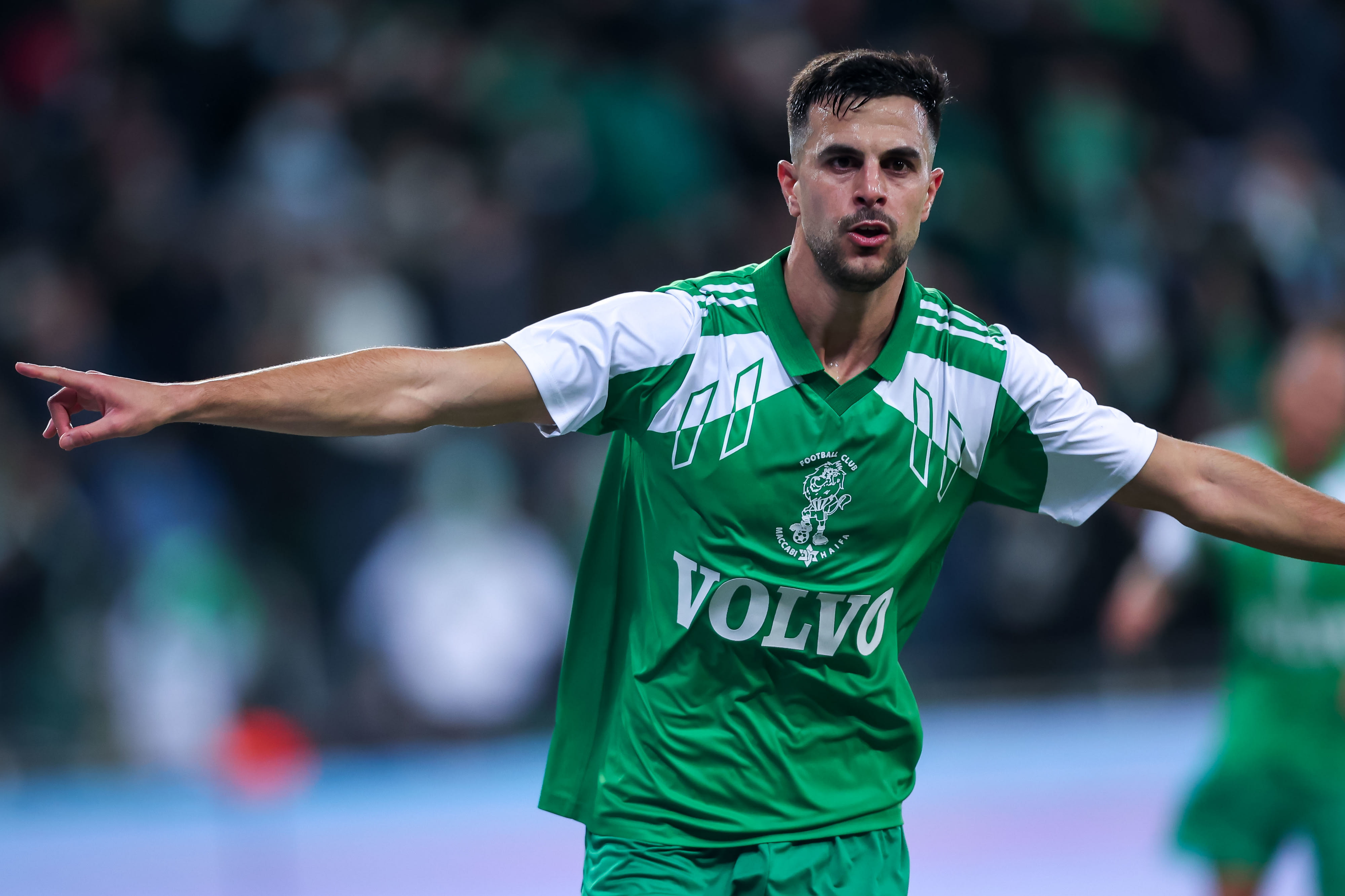 דין דוד שחקן מכבי חיפה חוגג שער