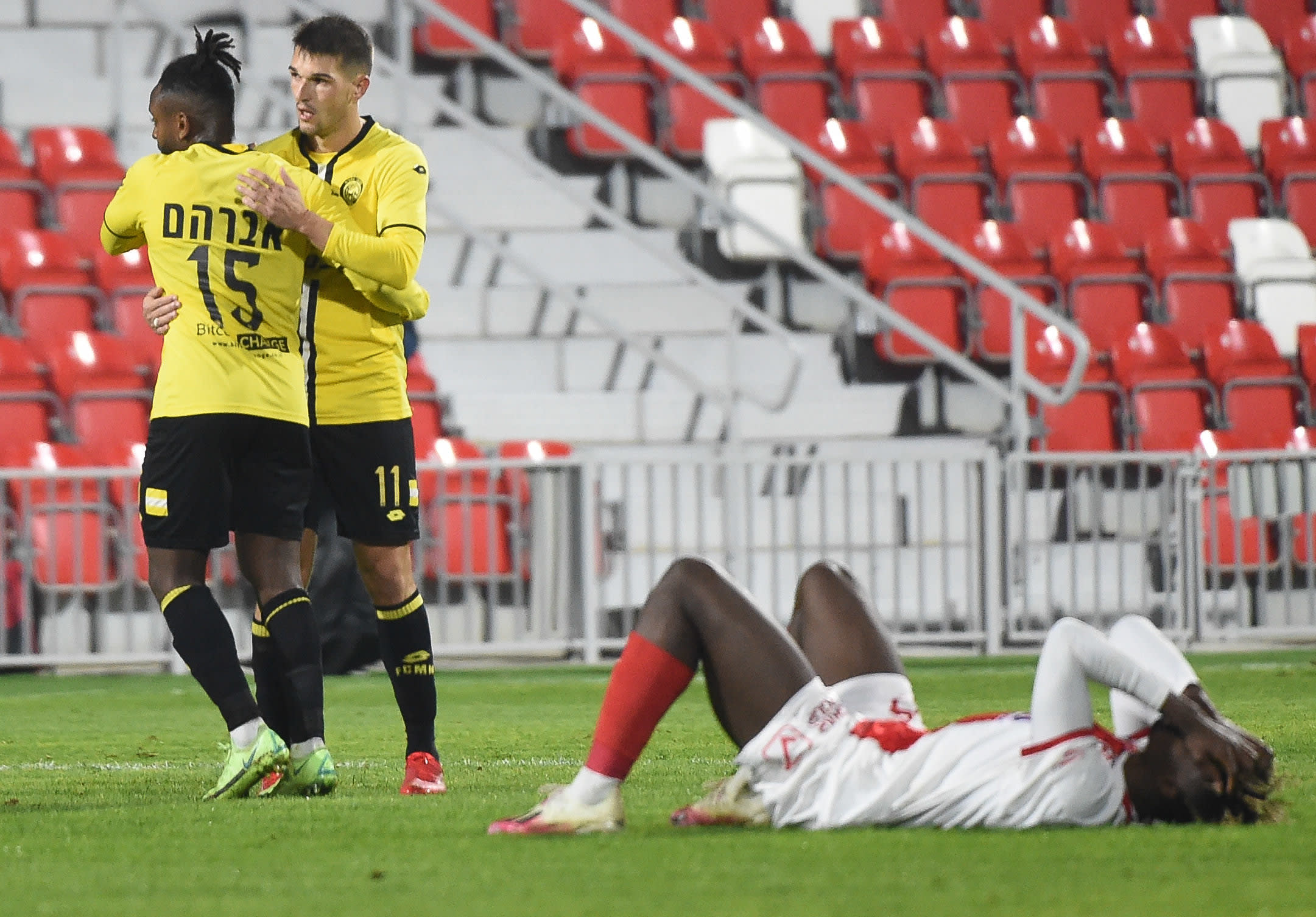 איגור זלטאנוביץ', מכבי נתניה חוגגת ניצחון על הפועל נוף הגליל