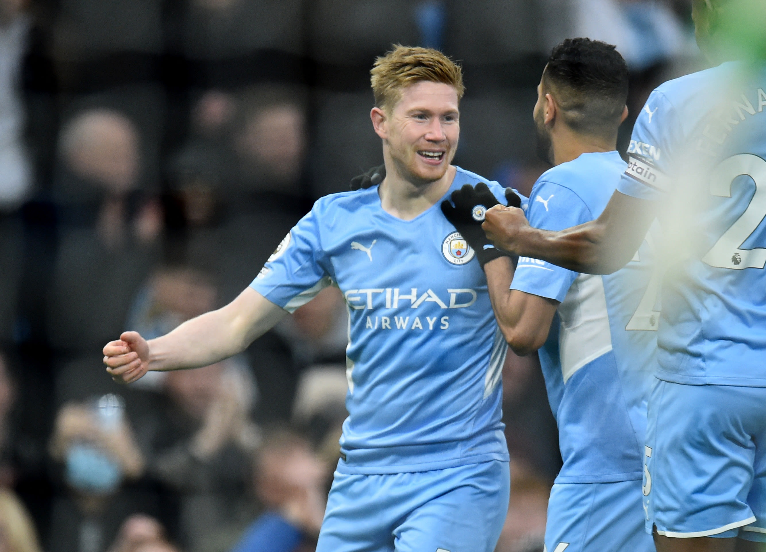 קווין דה בראונה שחקן מנצ'סטר סיטי חוגג שער