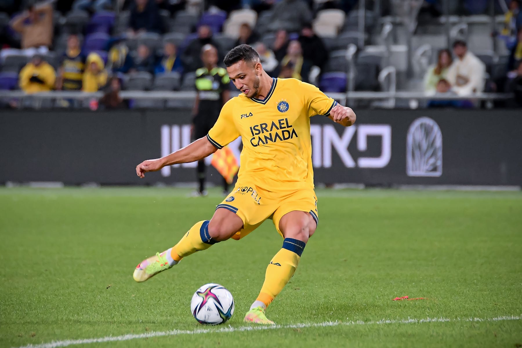 אילון אלמוג שחקן מכבי תל אביב