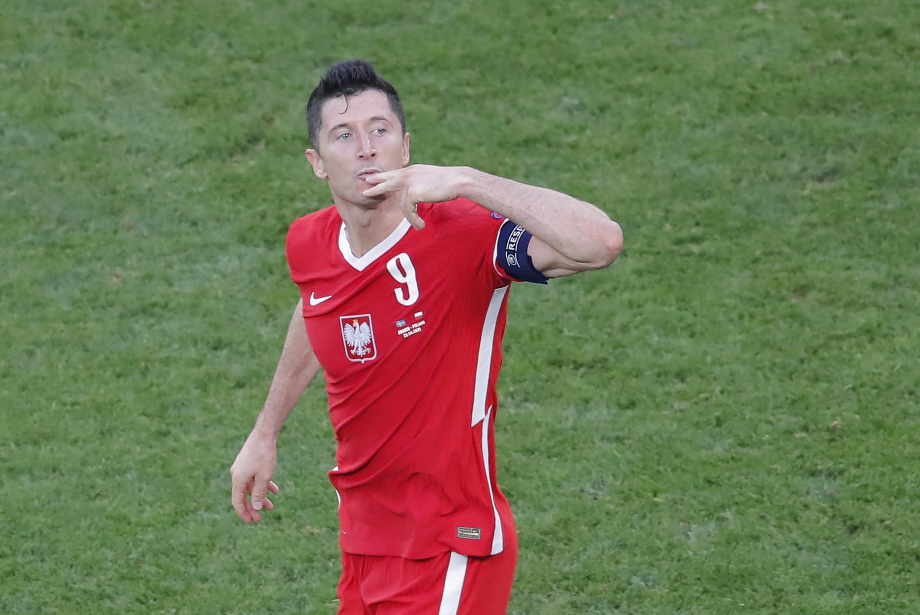 רוברט לבנדובסקי שחקן נבחרת פולין