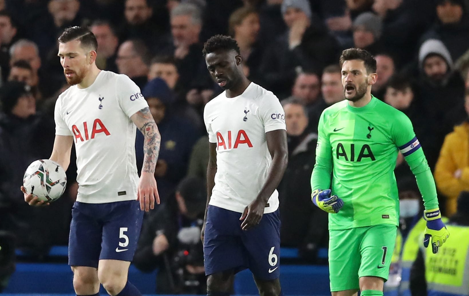 שחקני טוטנהאם מאוכזבים