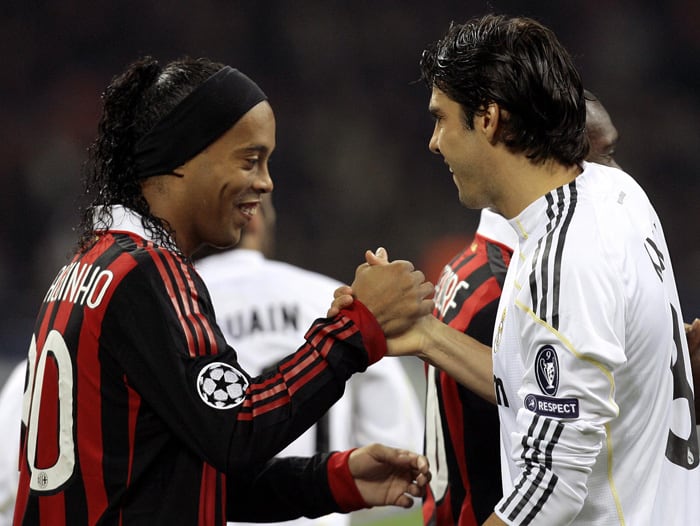 שחקן מילאן, רונאלדיניו, לצד שחקן ריאל מדריד, קאקה