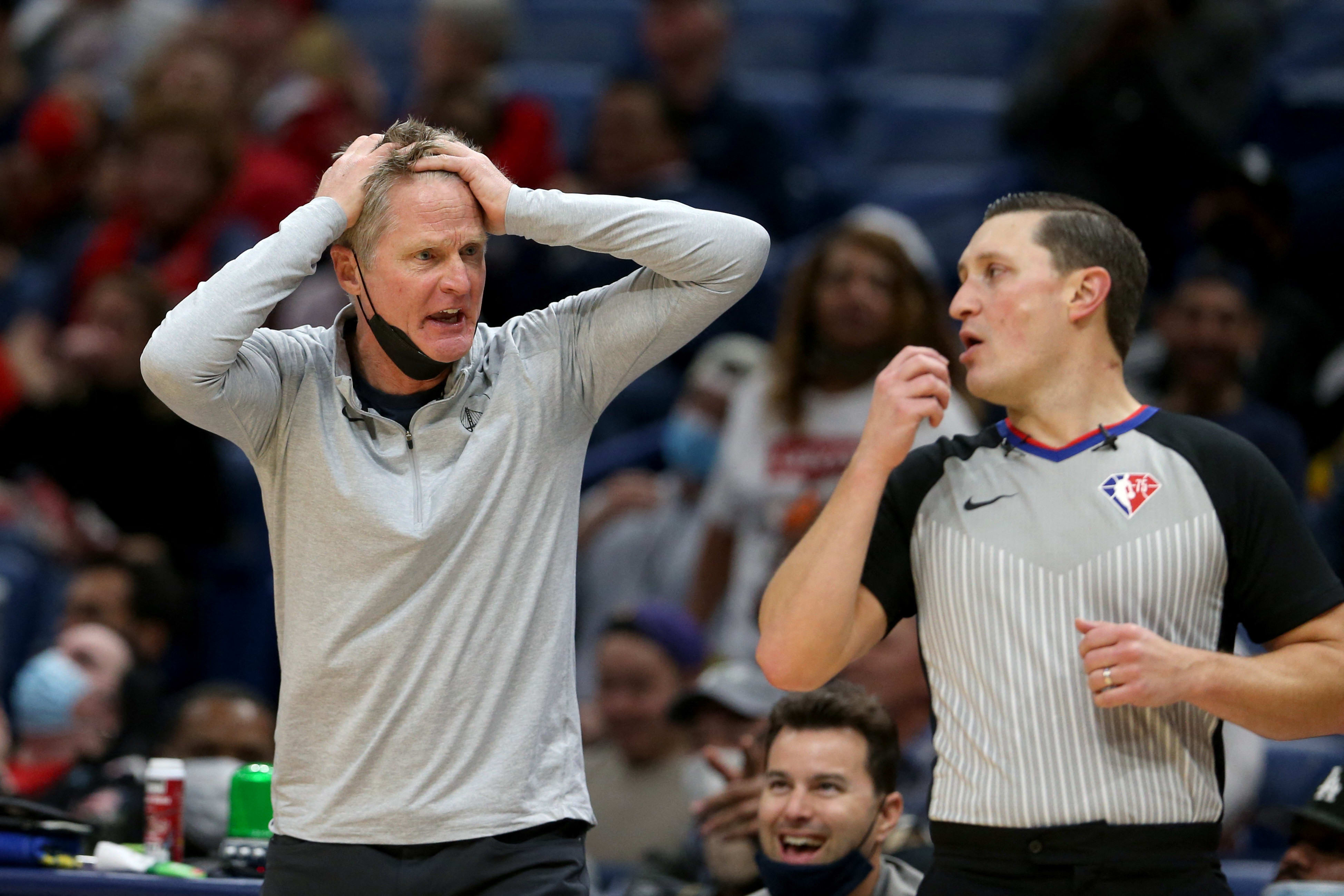 מאמן גולדן סטייט ווריירס סטיב קר מאוכזב