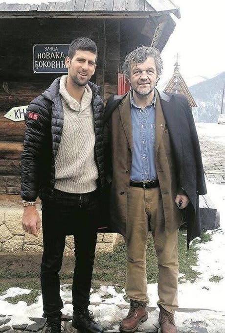 נובאק דג'וקוביץ' טניסאי סרבי עם אמיר קוסטוריצה
