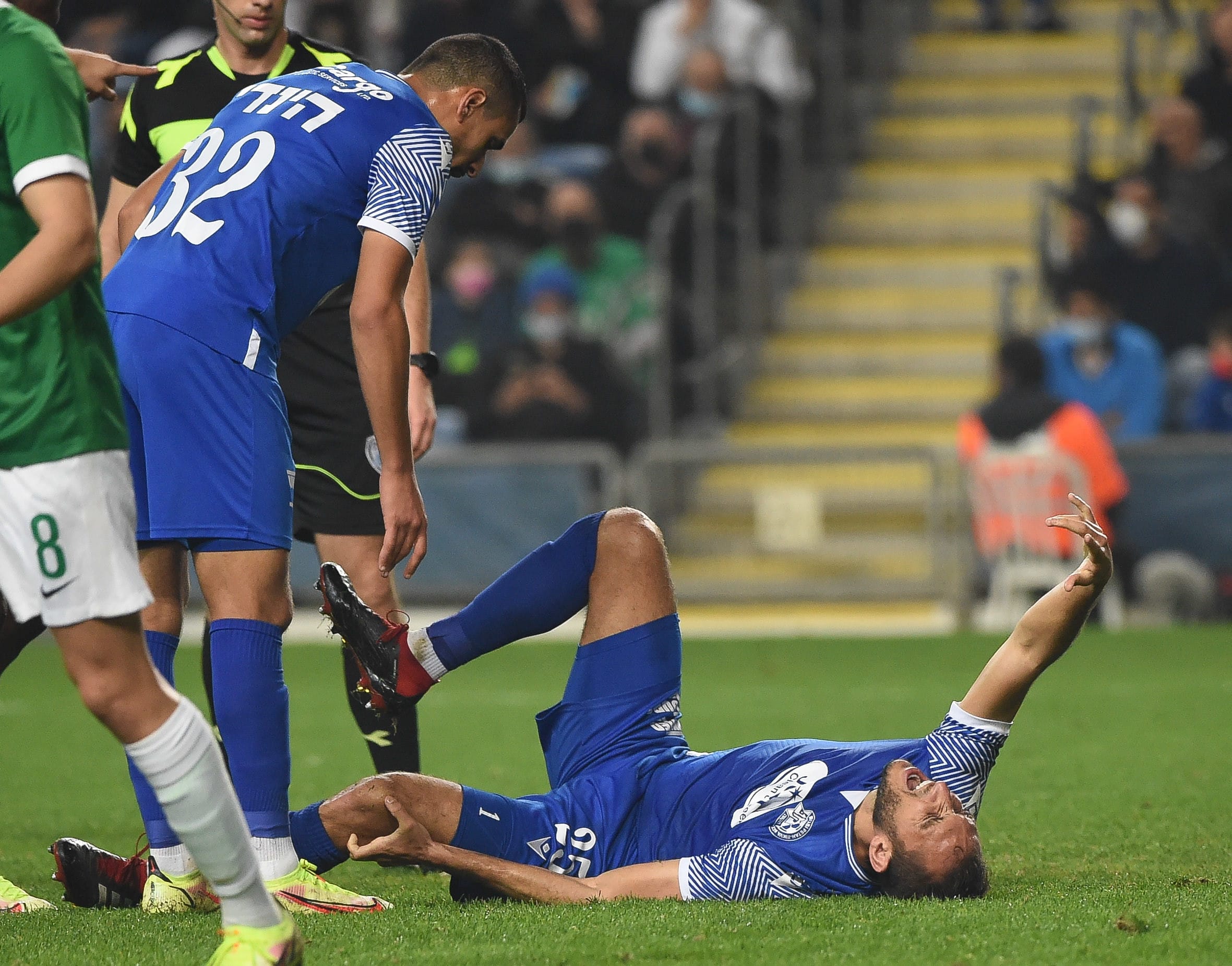 ניקו אולסק שחקן מכבי פתח תקוה פצוע