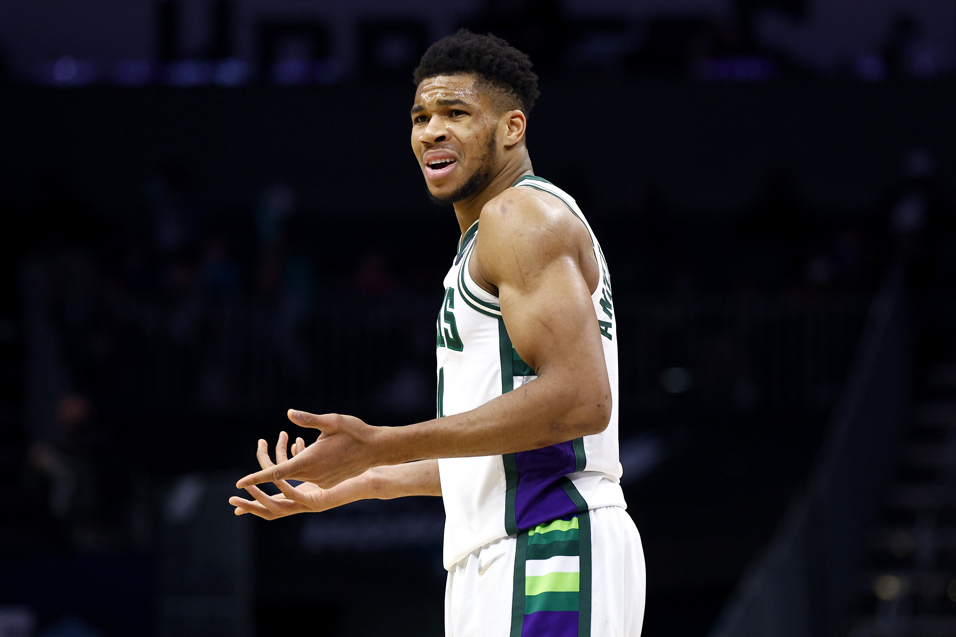 שחקן מילווקי באקס יאניס אנטטוקומפו