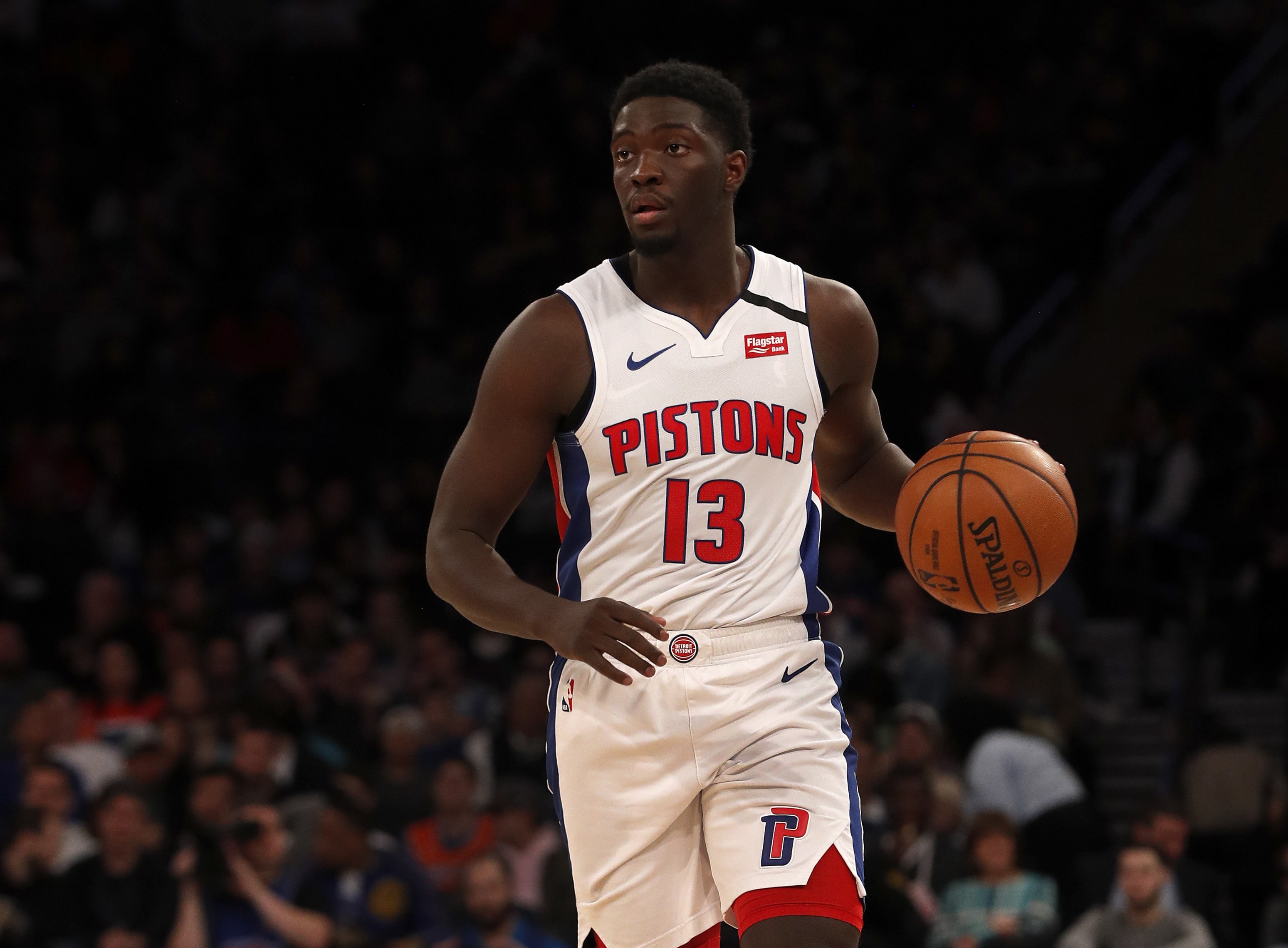 קיירי תומאס במדי דטרויט פיסטונס