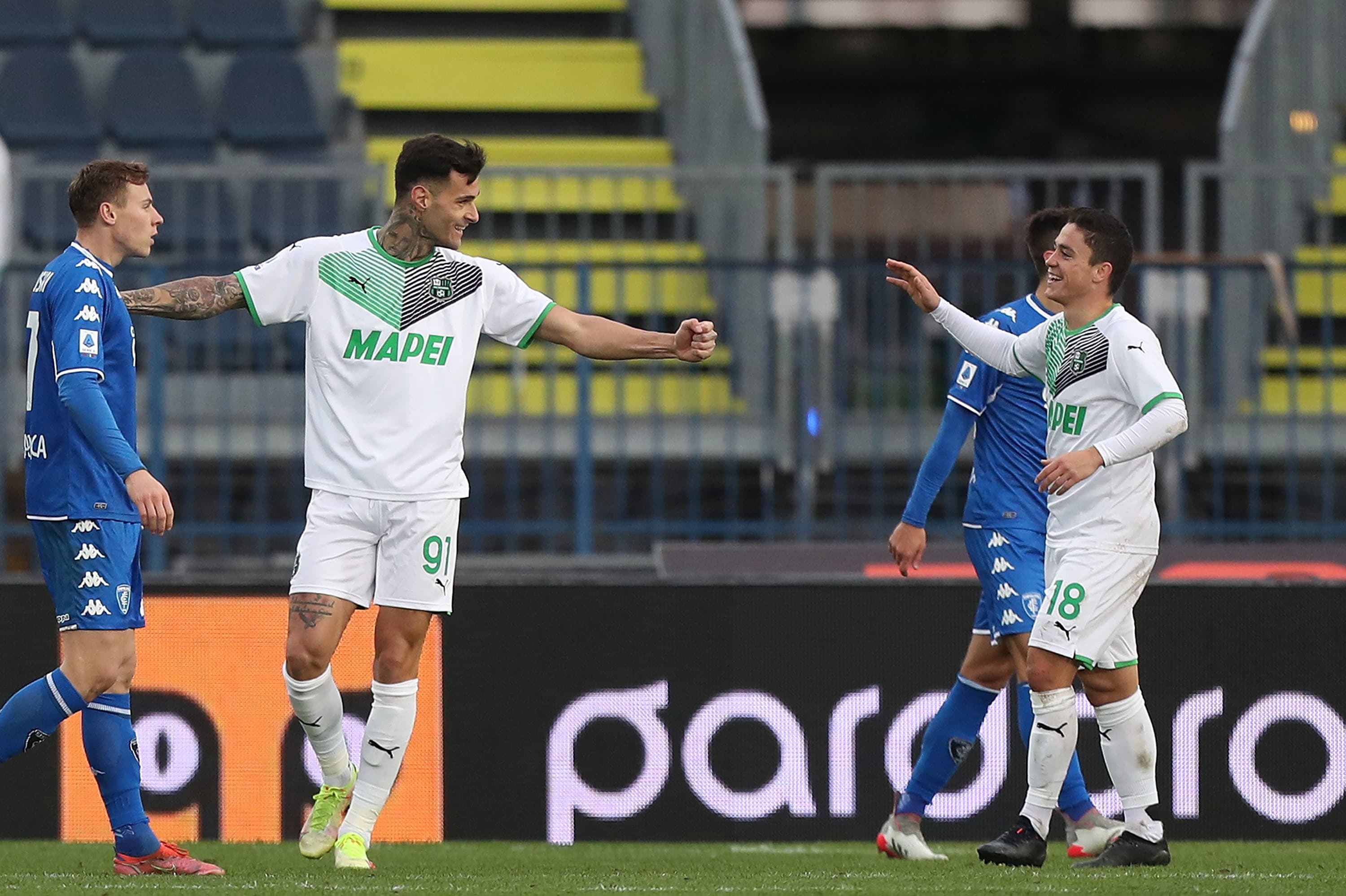 ג'אקומו רספאדורי (מימין) עם ג'אנלוקה סקמאקה שחקני ססואולו