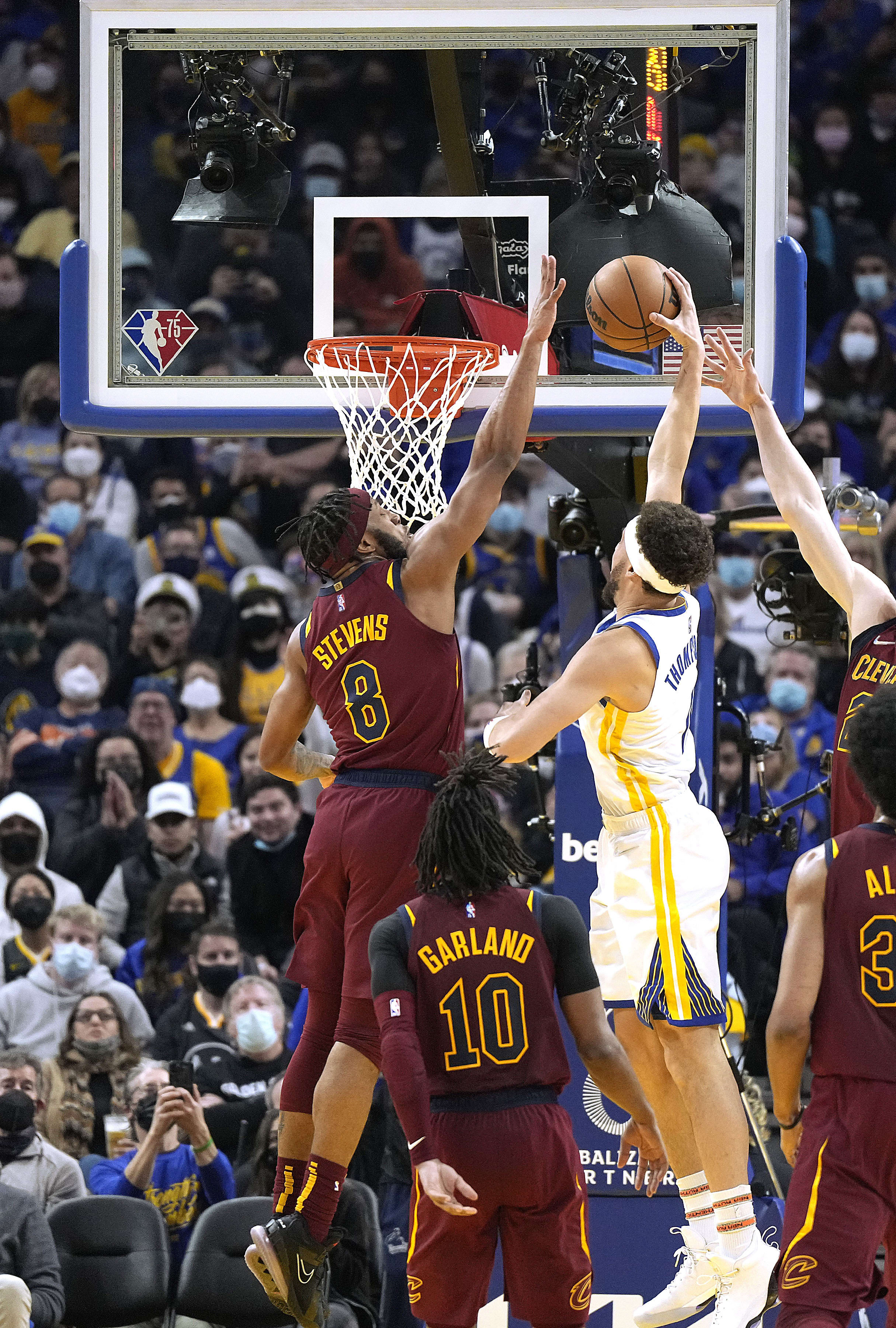 קליי תומפסון, שחקן גולדן סטייט ווריירס בבכורה שלו מול קליבלנד