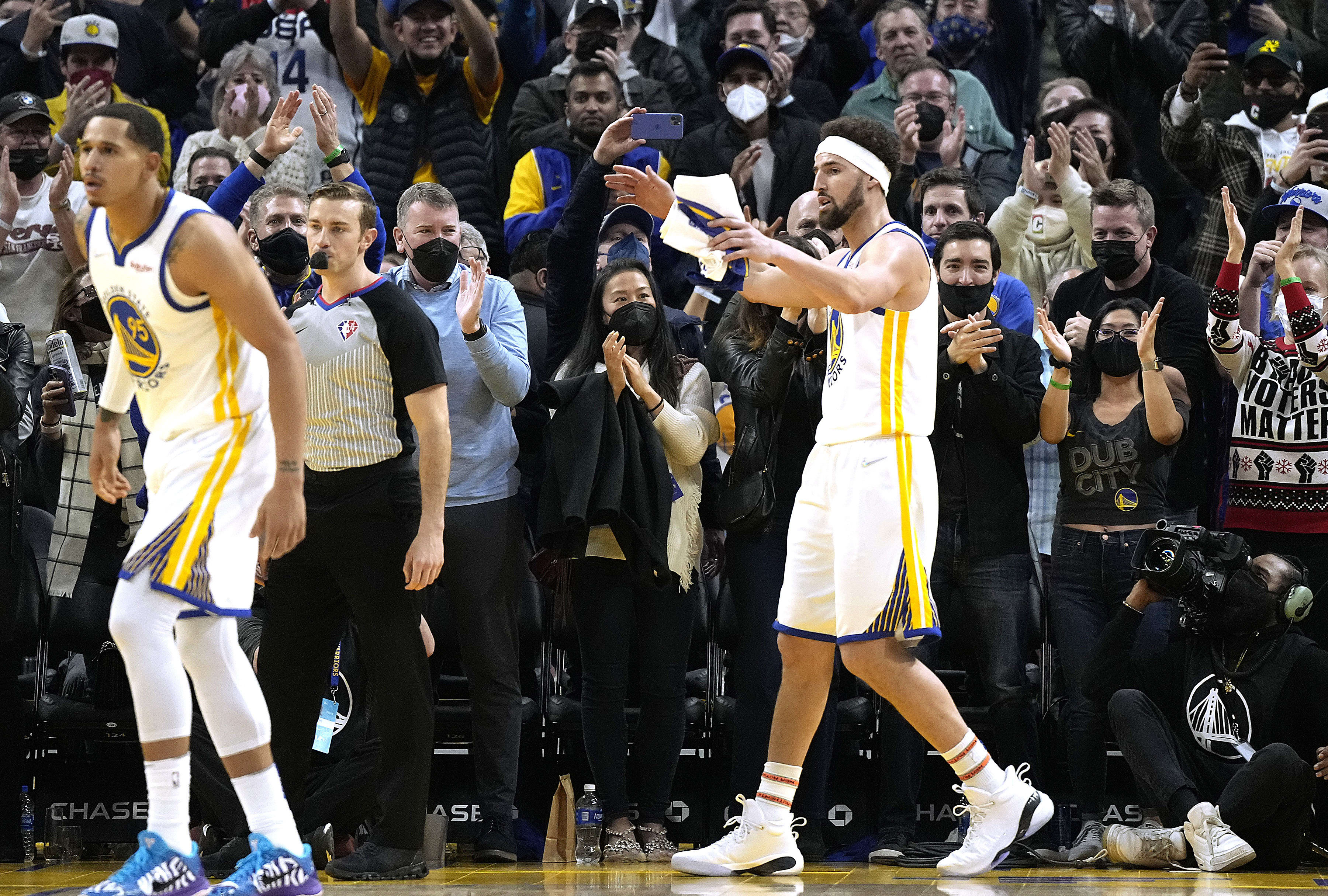 קליי תומפסון, שחקן גולדן סטייט ווריירס בבכורה שלו מול קליבלנד