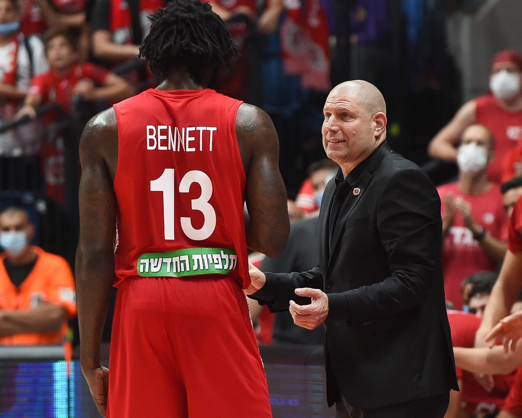 אורן עמיאל מאמן הפועל ירושלים עם אנתוני בנט