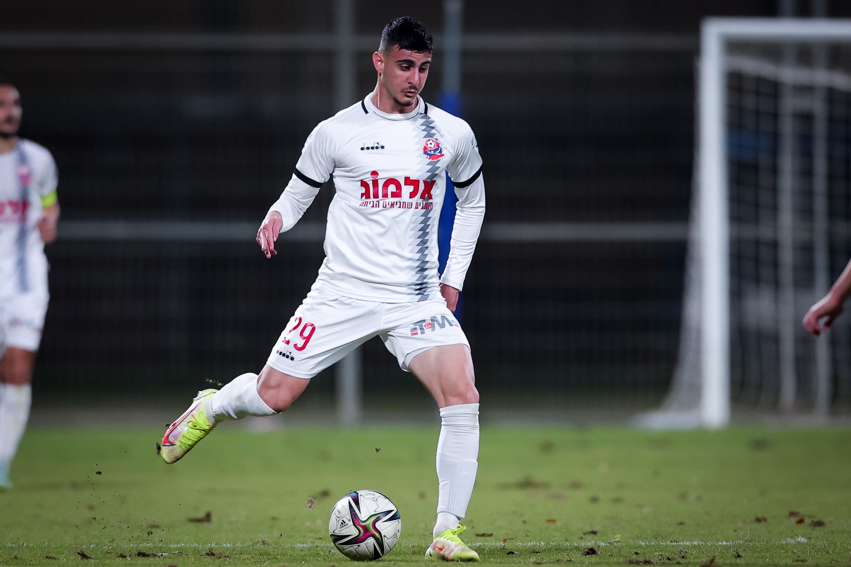 איתי בוגנים שחקן הפועל חיפה