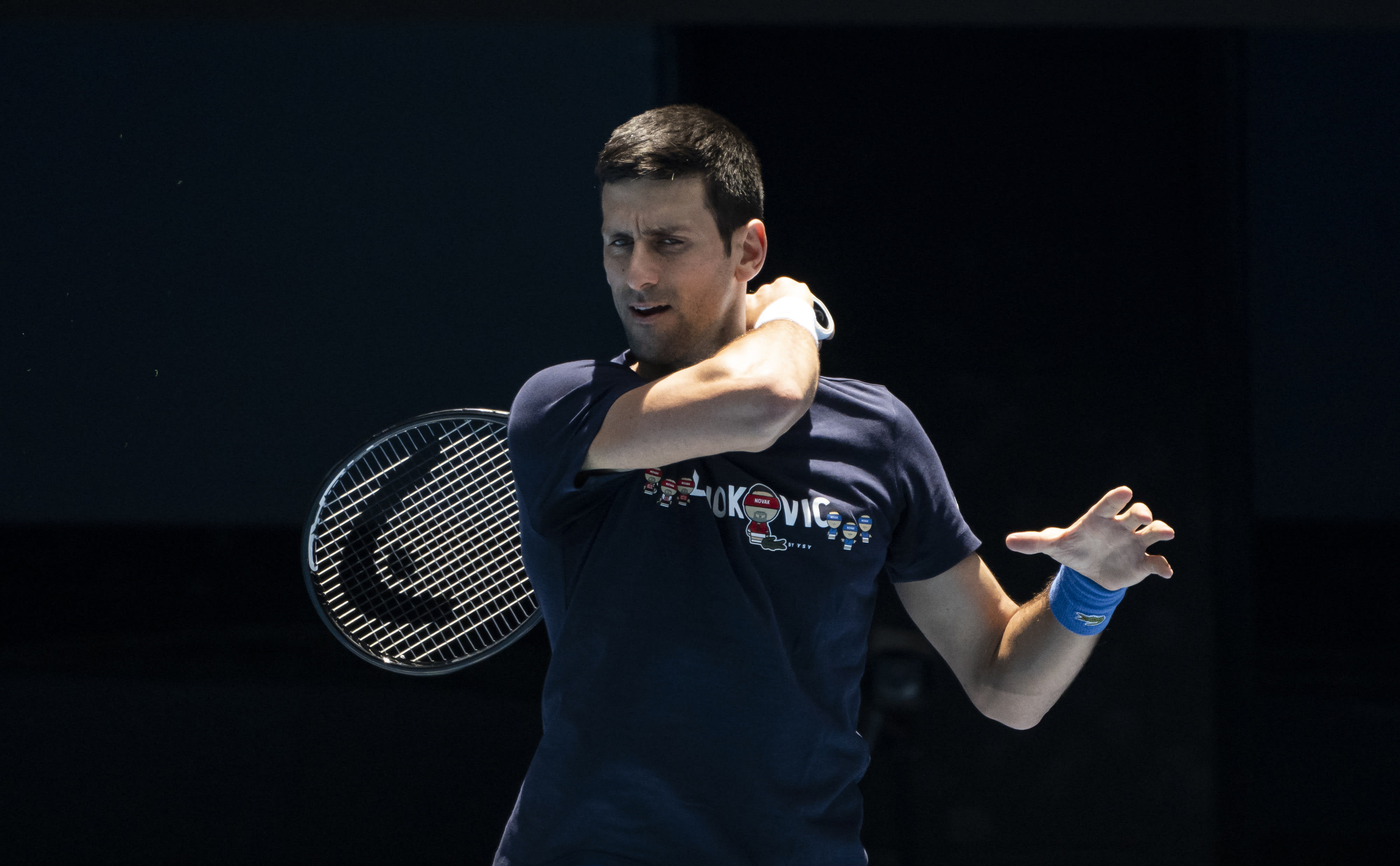 נובאק דג'וקוביץ' מתאמן ברוד לייבר ארנה לקראת אליפות אוסטרליה