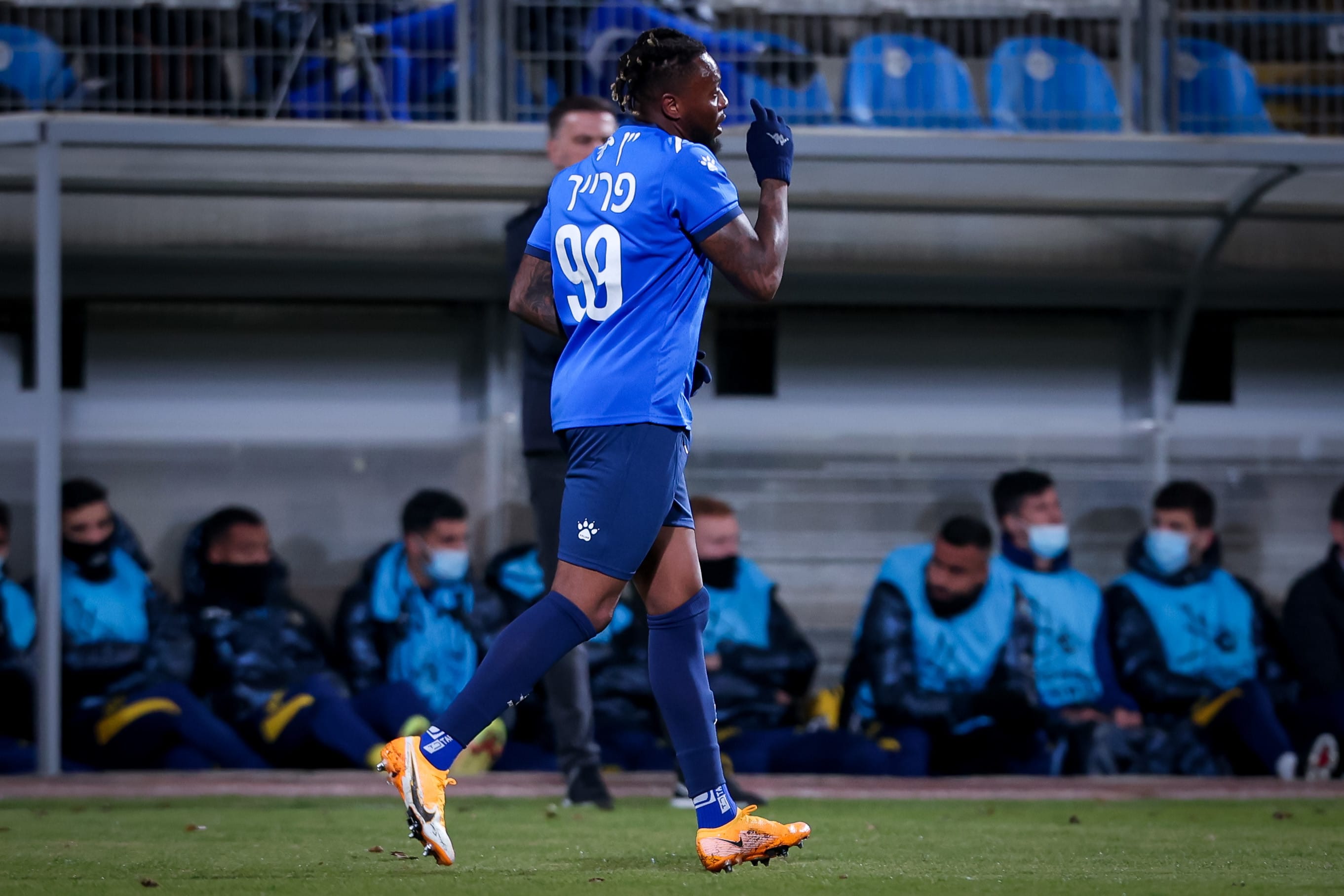 מורגן פרייר שחקן עירוני קרית שמונה חוגג שער