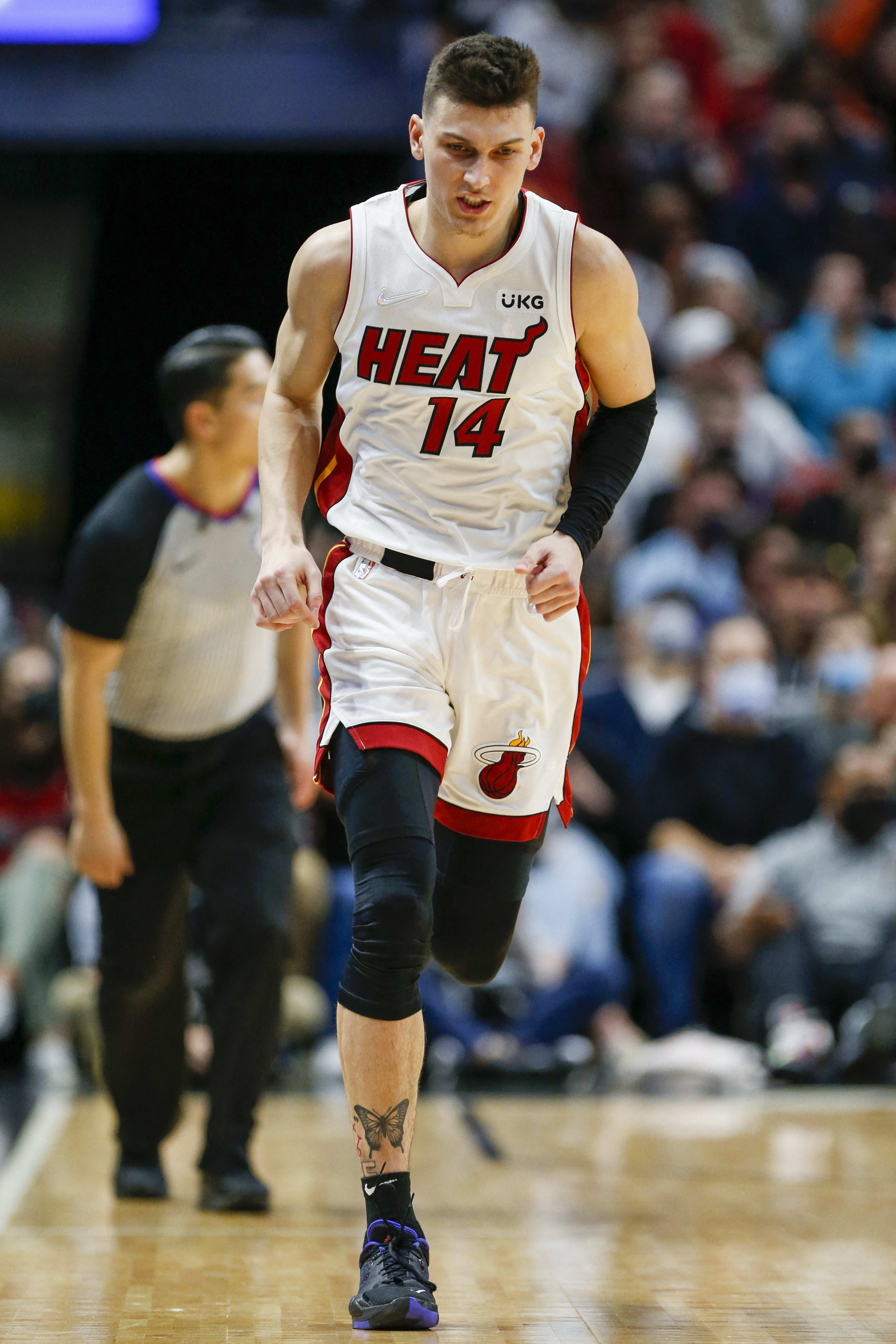 טיילר הירו, מיאמי היט