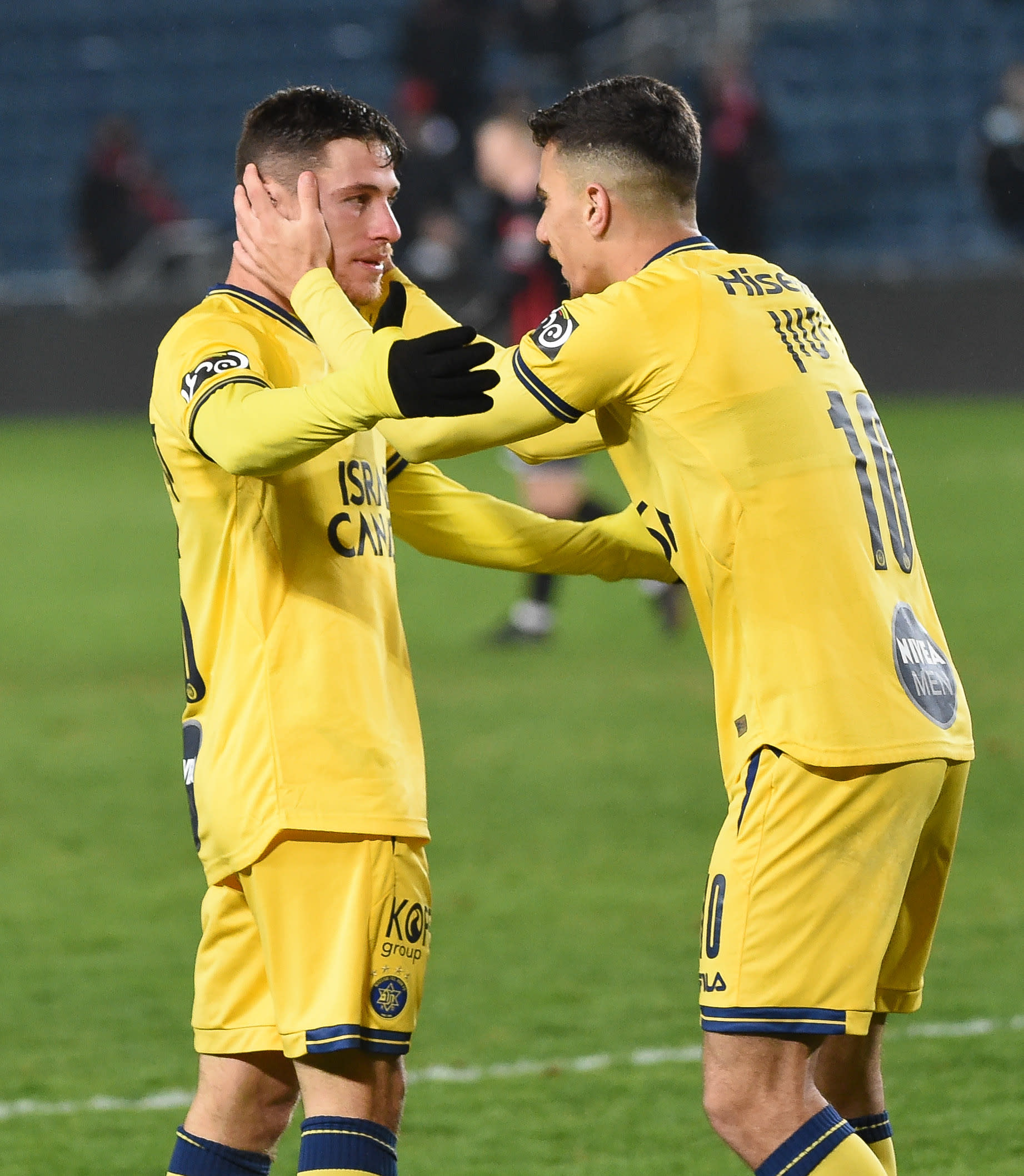 שחקני מכבי תל אביב דן ביטון, גבי קניקובסקי