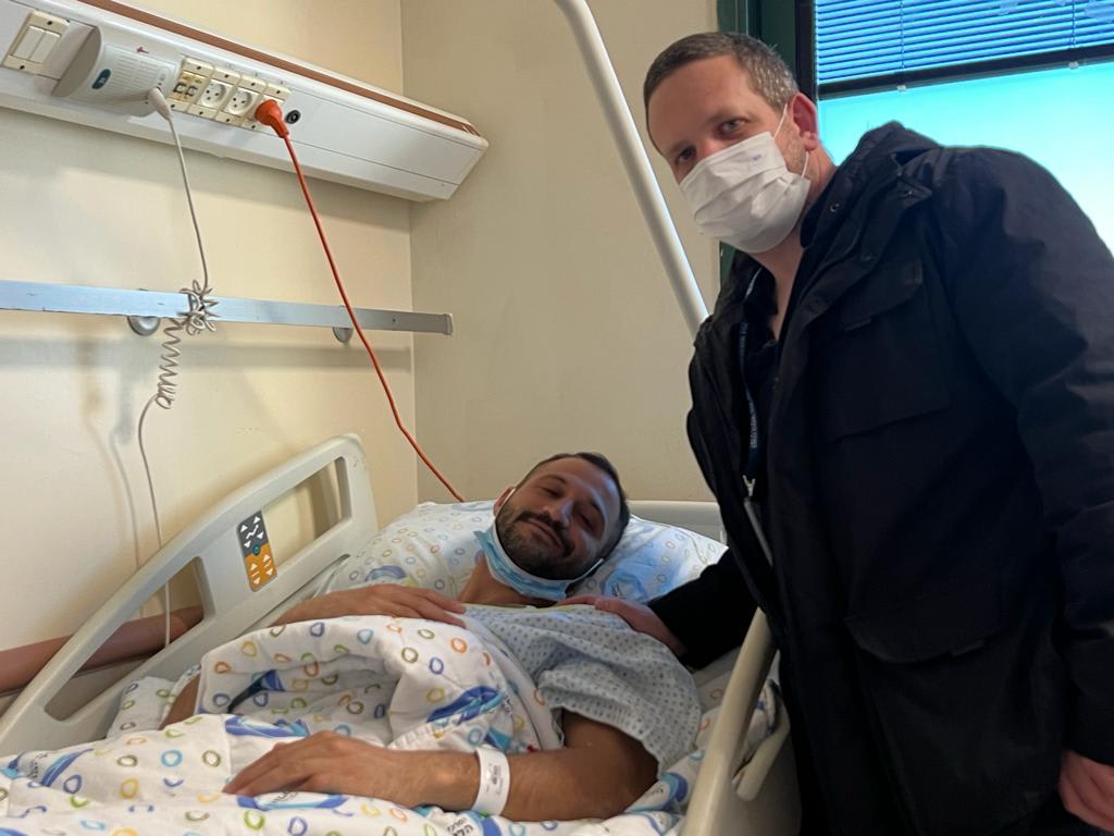 חלוץ הפועל חדרה מוחמד גדיר בניתוח ארתרוסקופיה