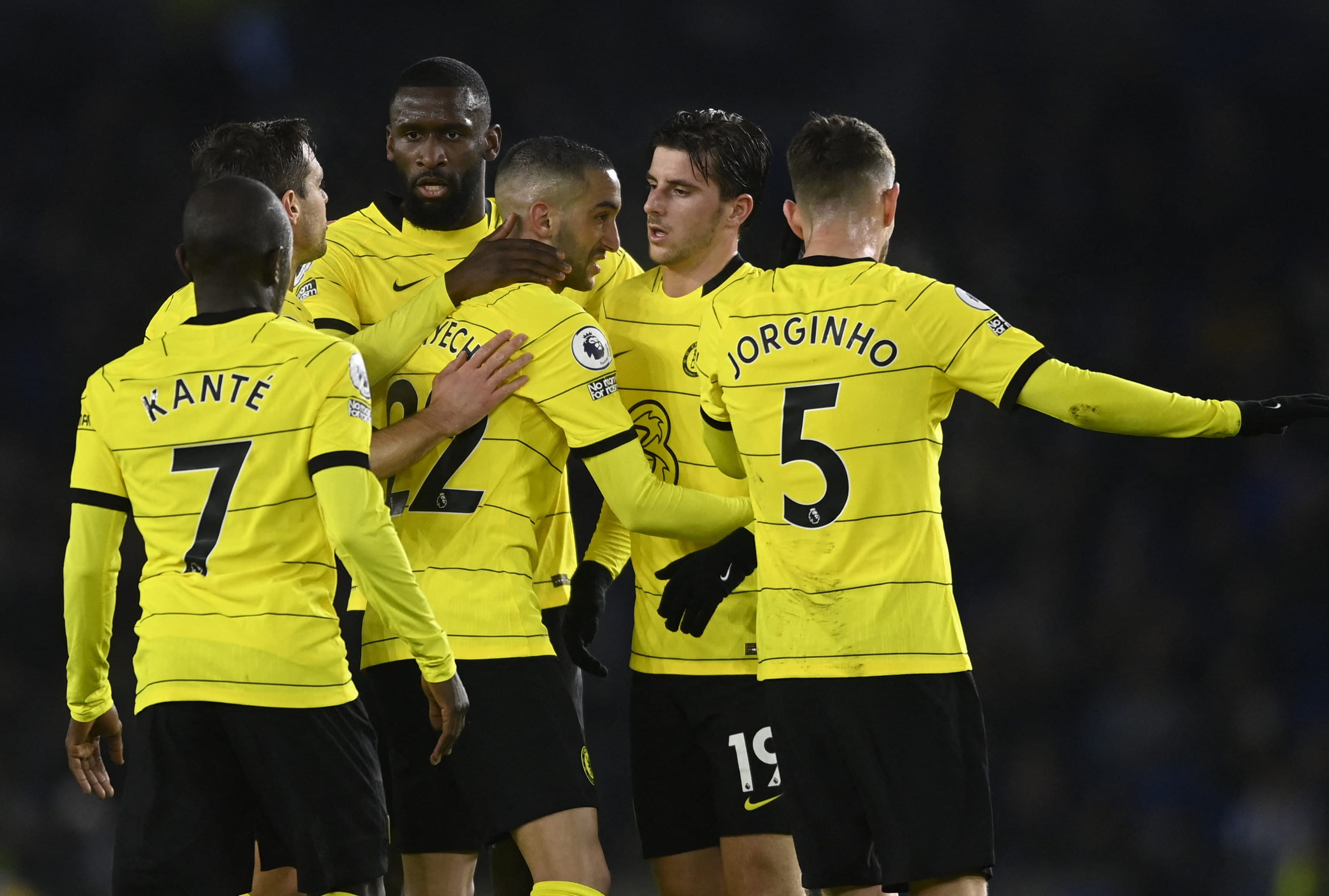 שחקני צ'לסי חוגגים