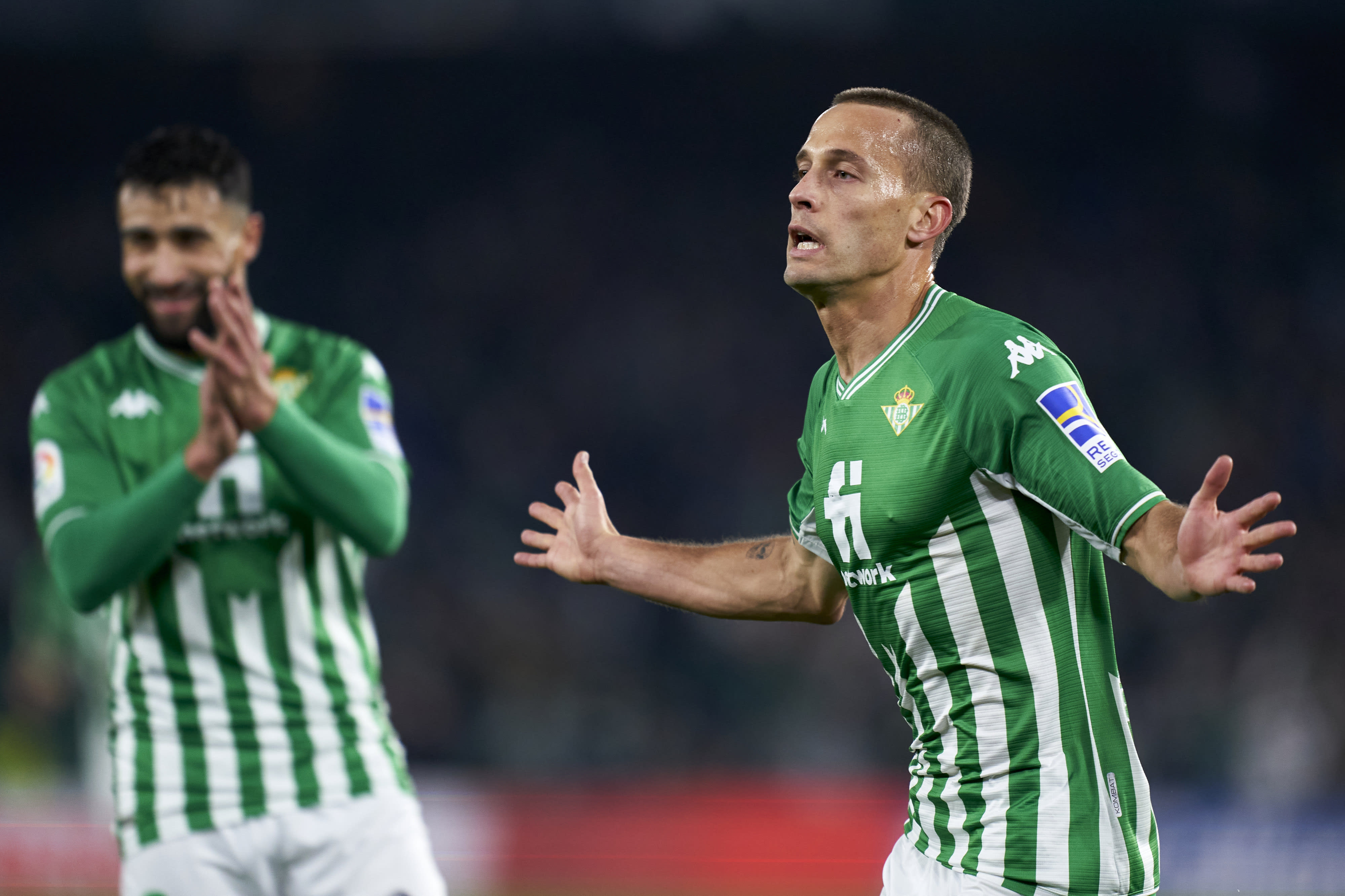 סרחיו קנאלס, שחקן ריאל בטיס חוגג