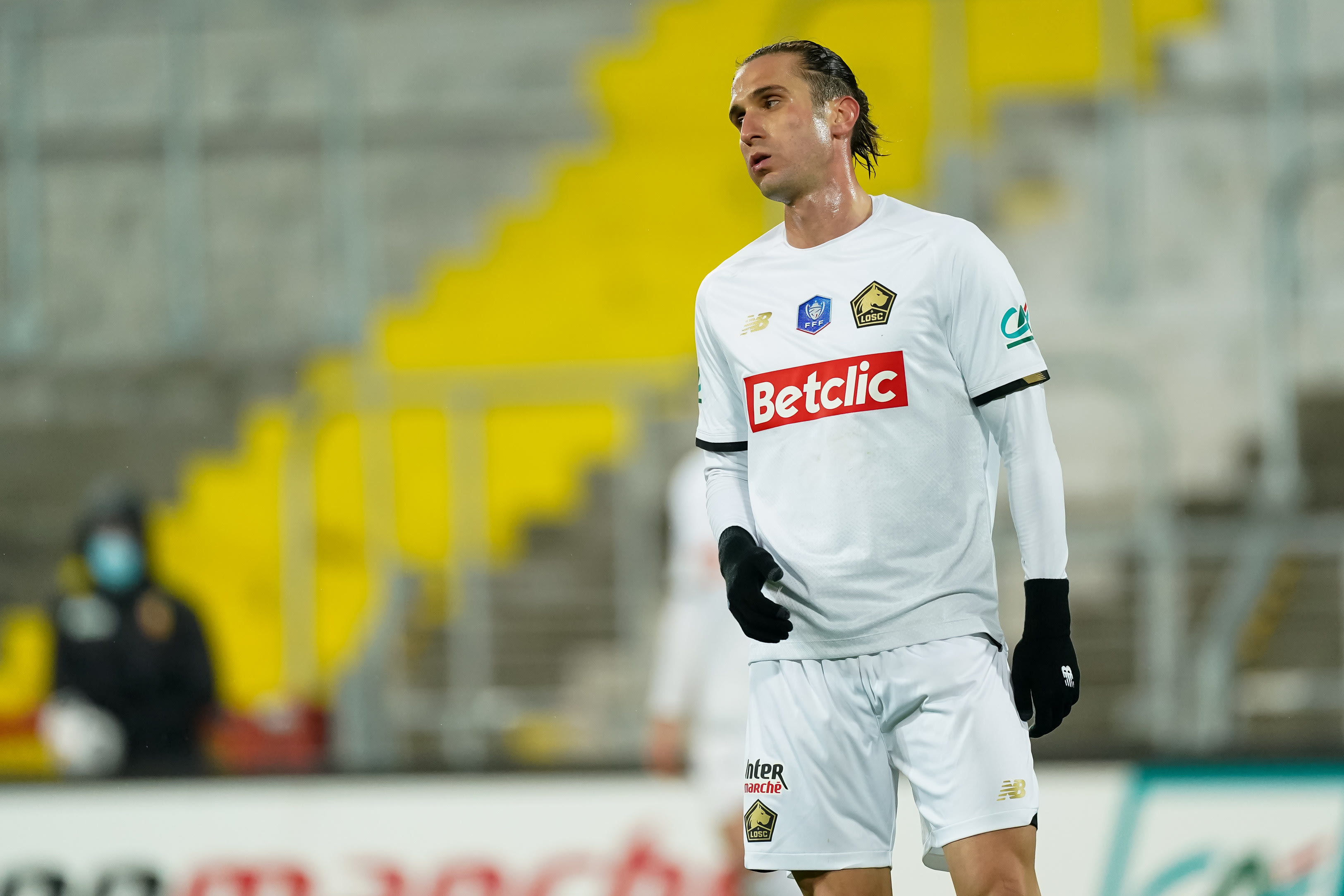 יוסוף יאזיג'י, שחקן ליל