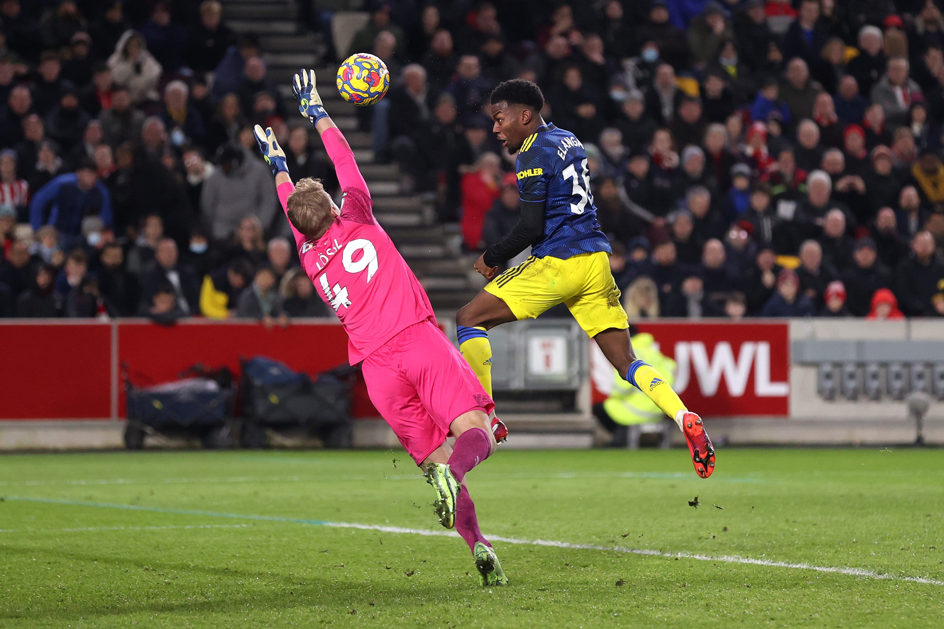 אנתוני אלנגה, מנצ'סטר יונייטד