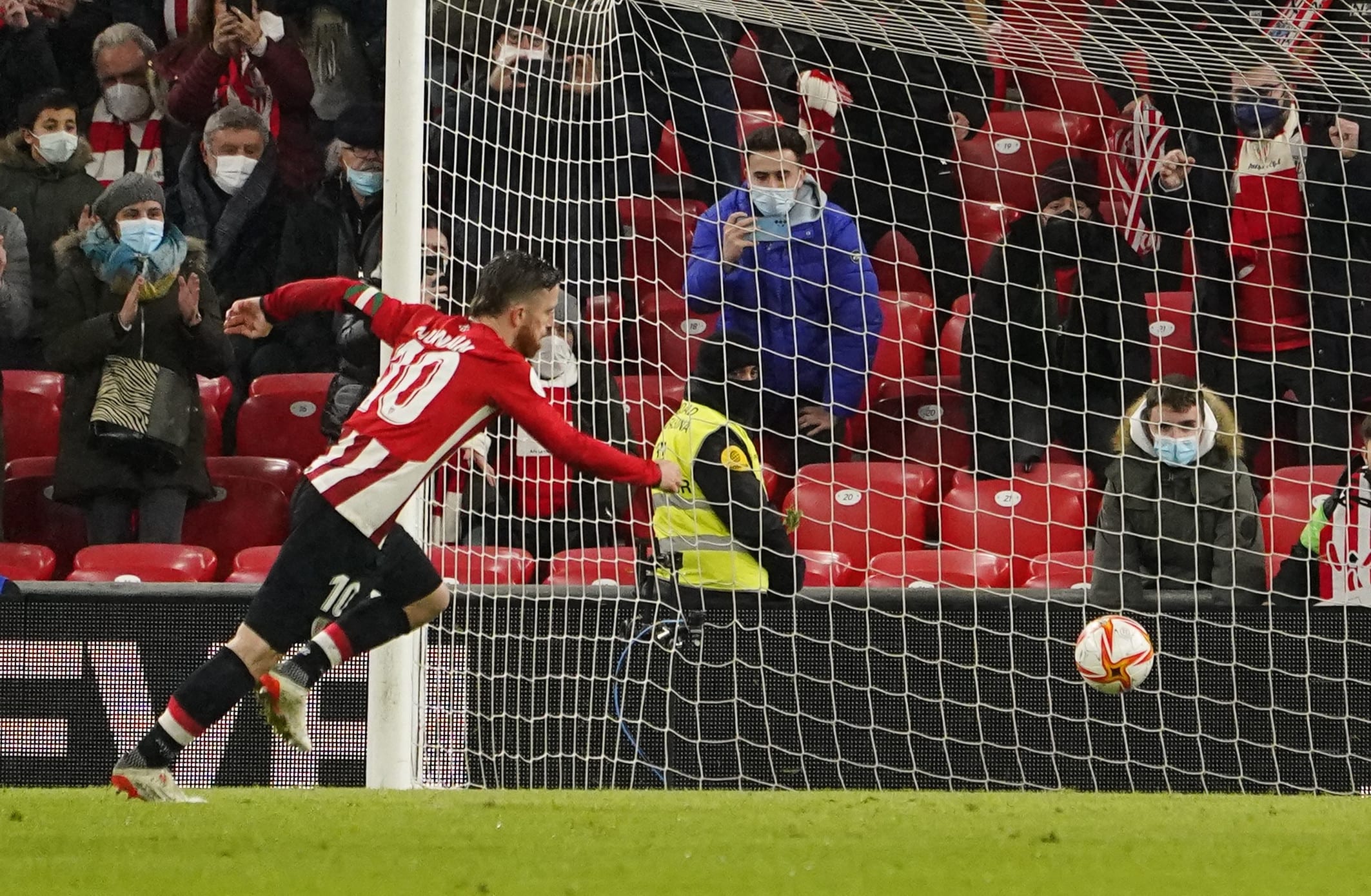 שחקן אתלטיק בילבאו איקר מוניאין