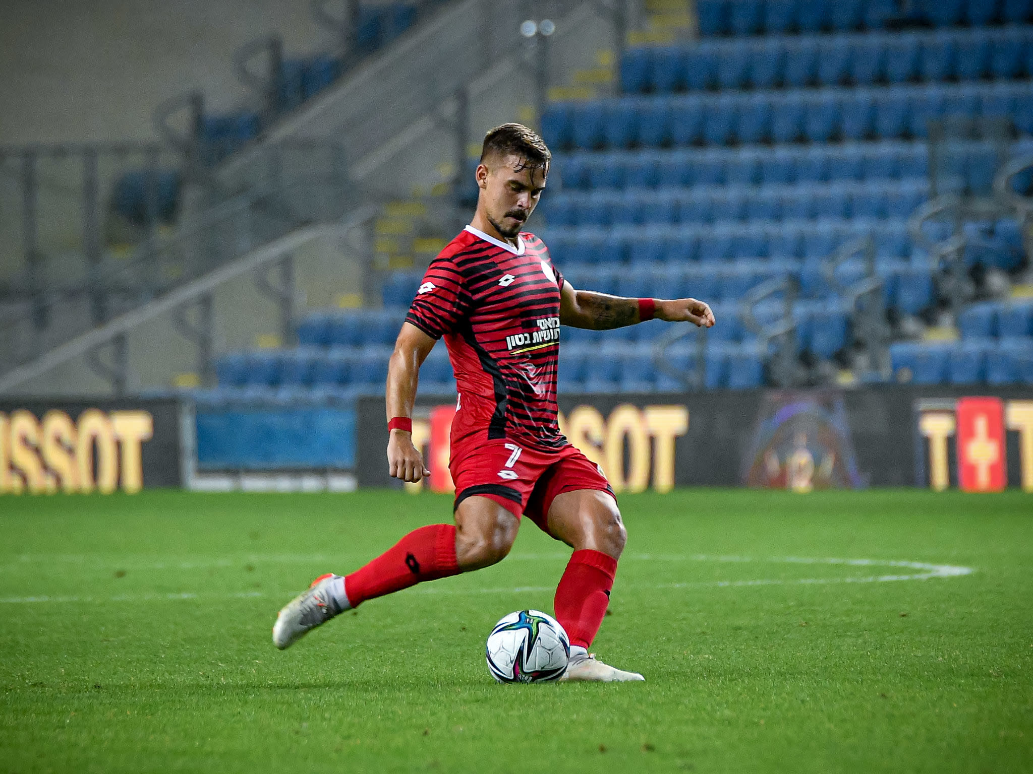 מקסים פלקושצ'נקו, שחקן הפועל חדרה