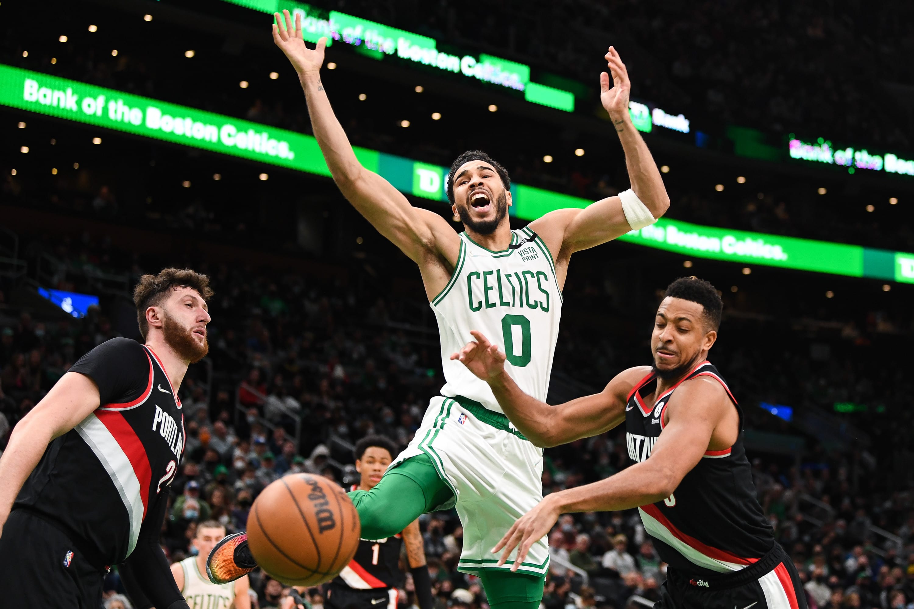 ג'ייסון טייטום, בוסטון סלטיקס, נשמר על ידי סי ג'יי מקולום, יוסוף נורקיץ', פורטלנד טריילבלייזרס