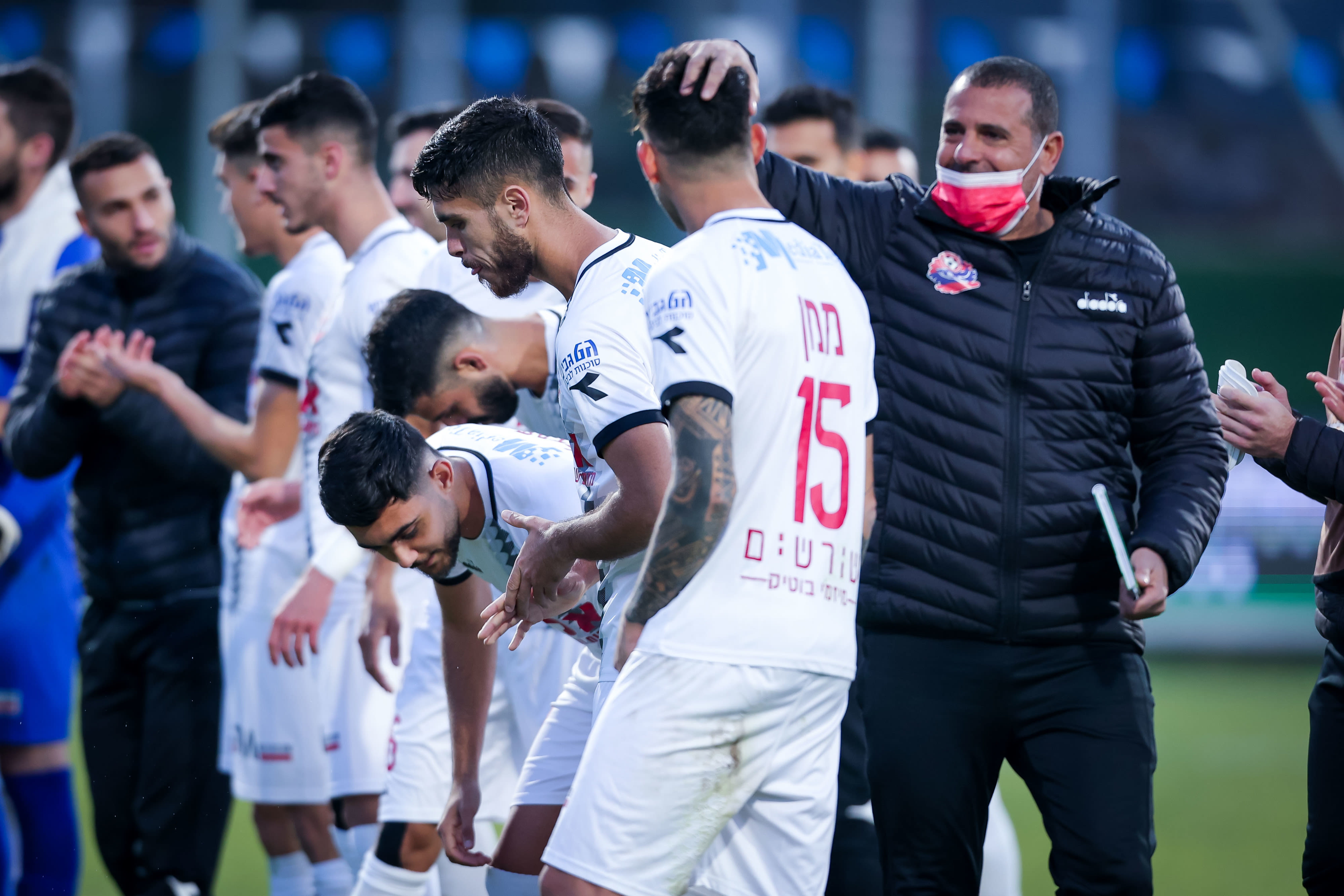 מאיר בן מרגי עם חנן ממן אחרי ניצחון הפועל חיפה