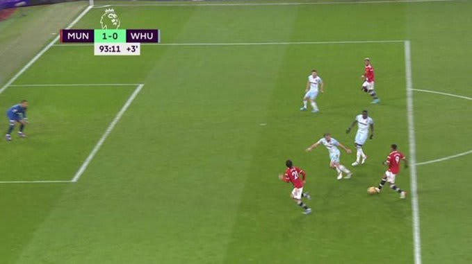 נבדל? קבאני מסדר את שער הניצחון של מנצ'סטר יונייטד מול ווסטהאם