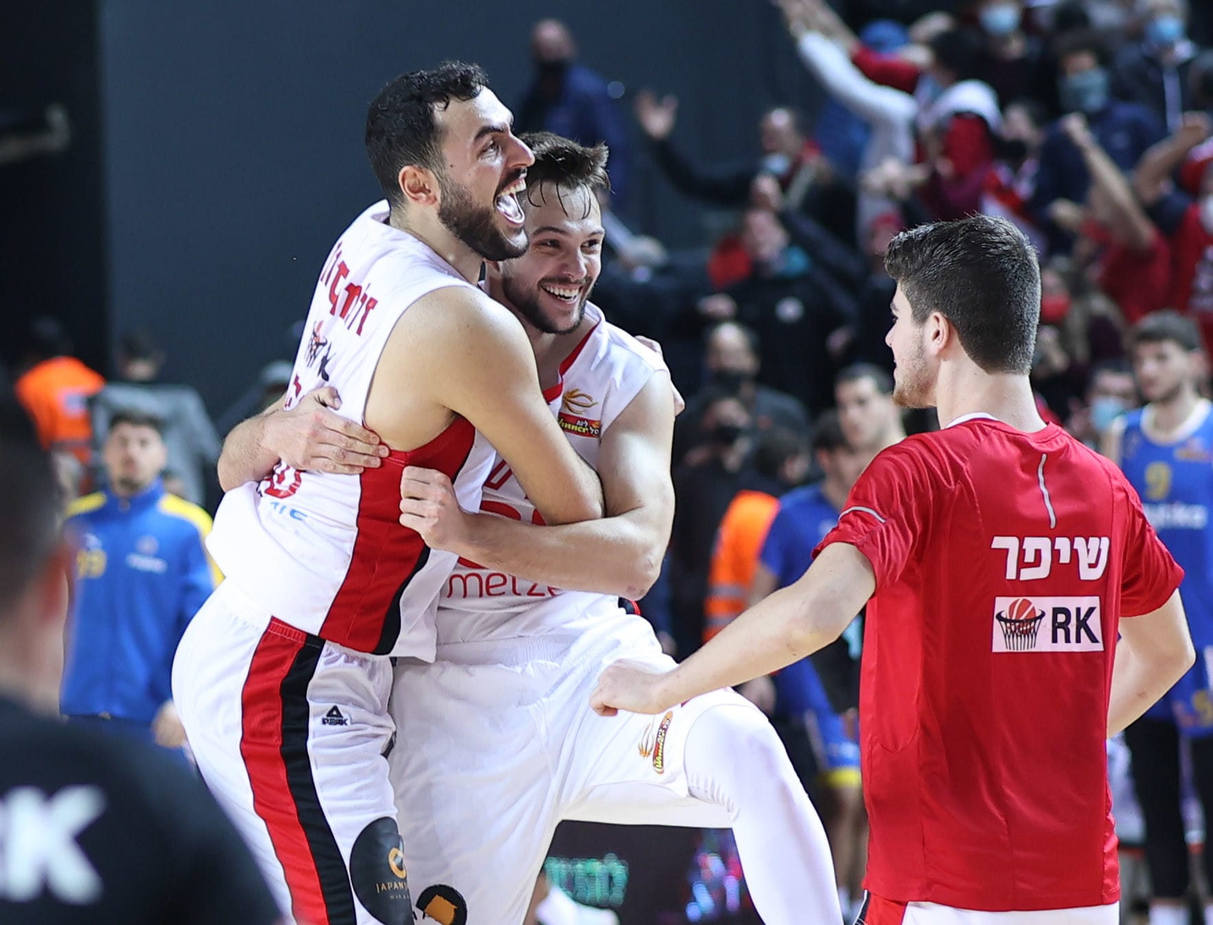 שחקני הפועל תל אביב איגור קולשוב, עידן זלמנסון