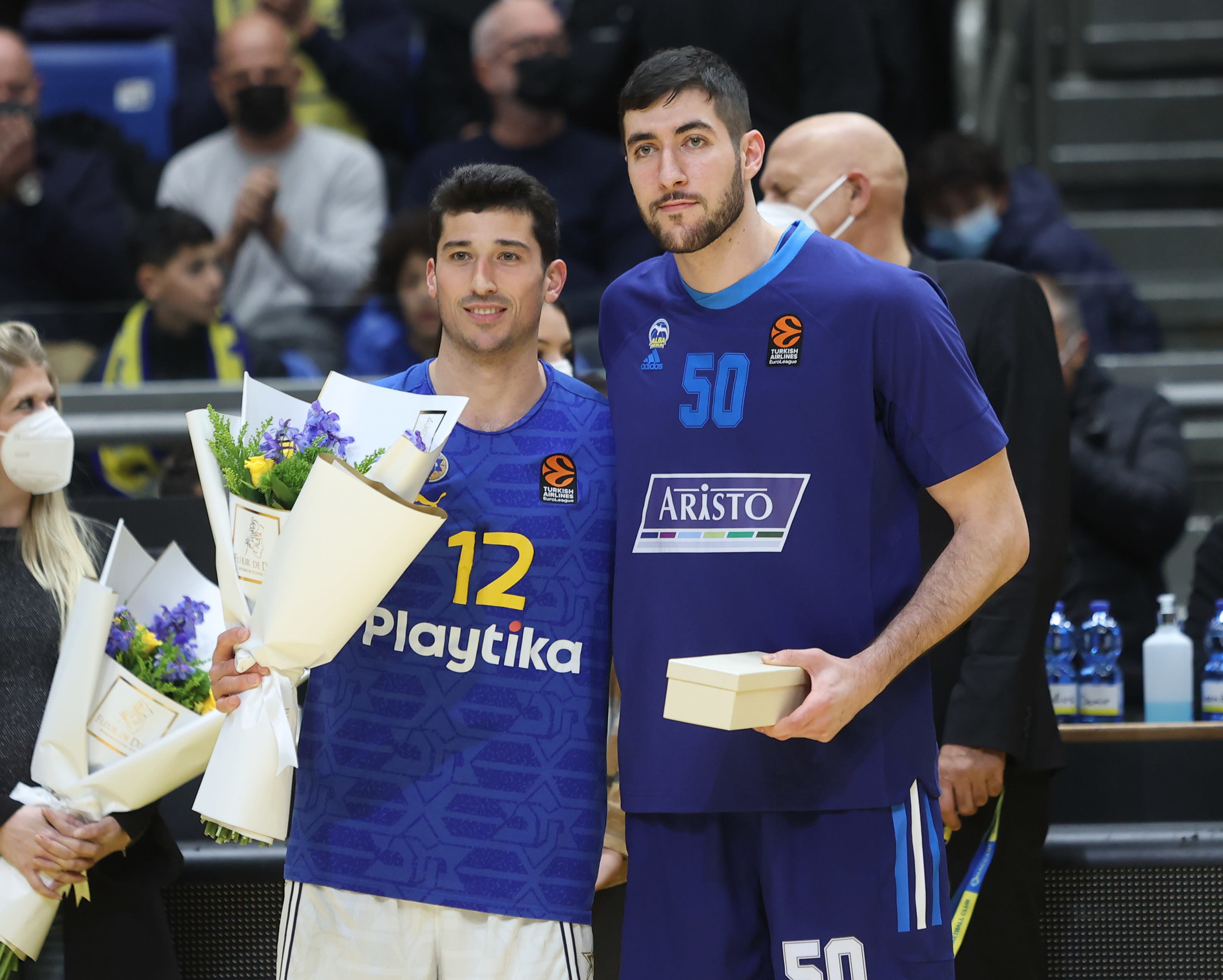 יובל זוסמן זוכה לטקס בהיכל נגד מכבי תל אביב