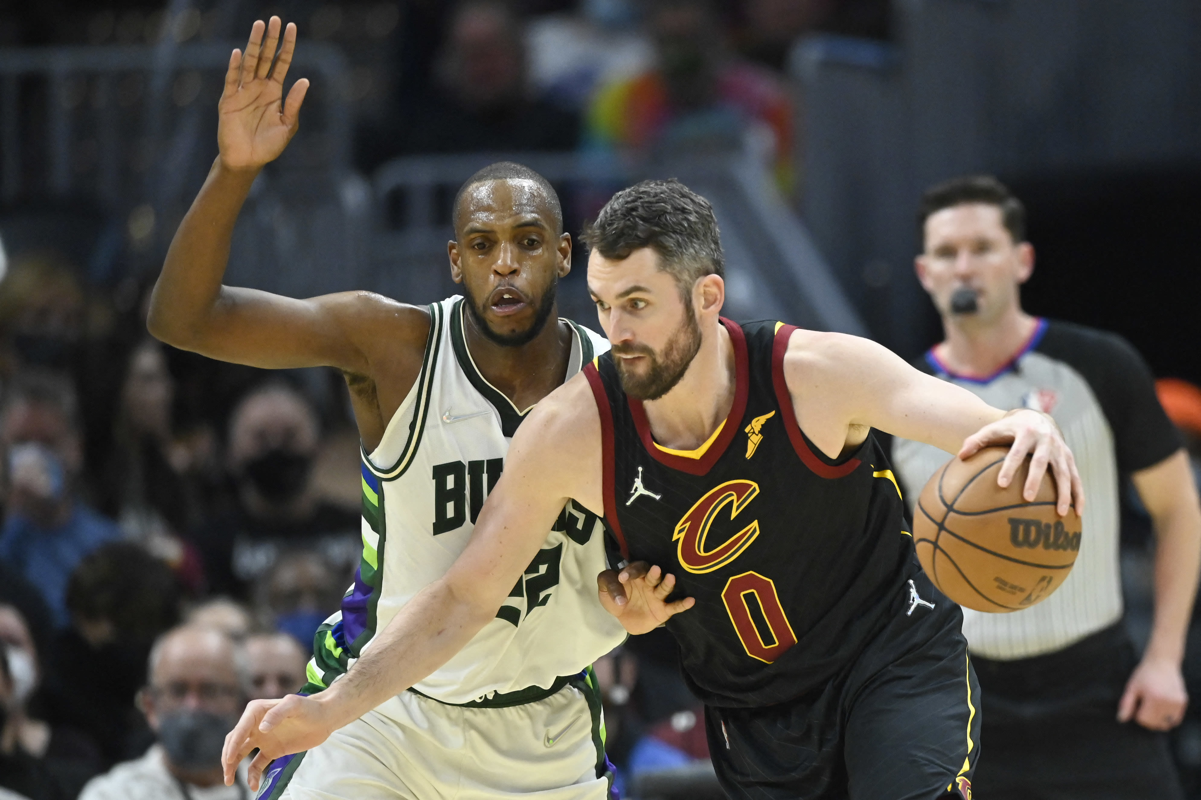 קווין לאב  מול קריס מידלטון, קליבלנד קאבלירס מול מילווקי באקס