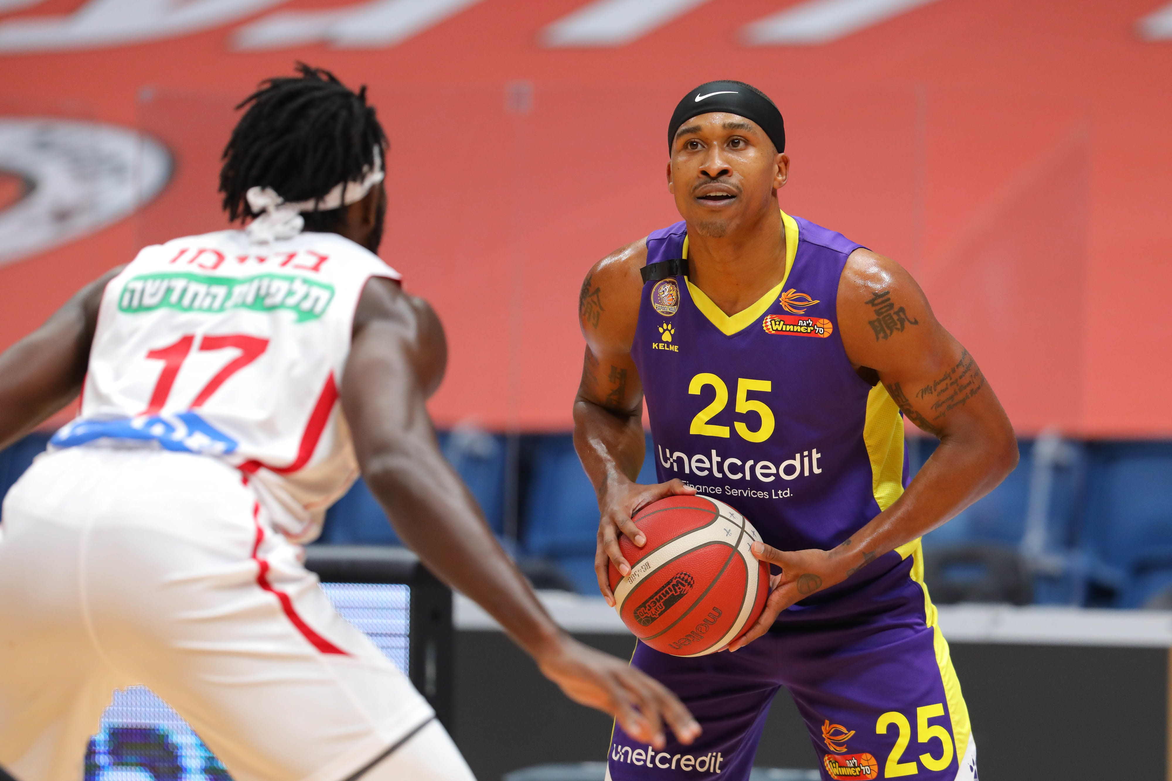 טיירוס מגי, הפועל חולון