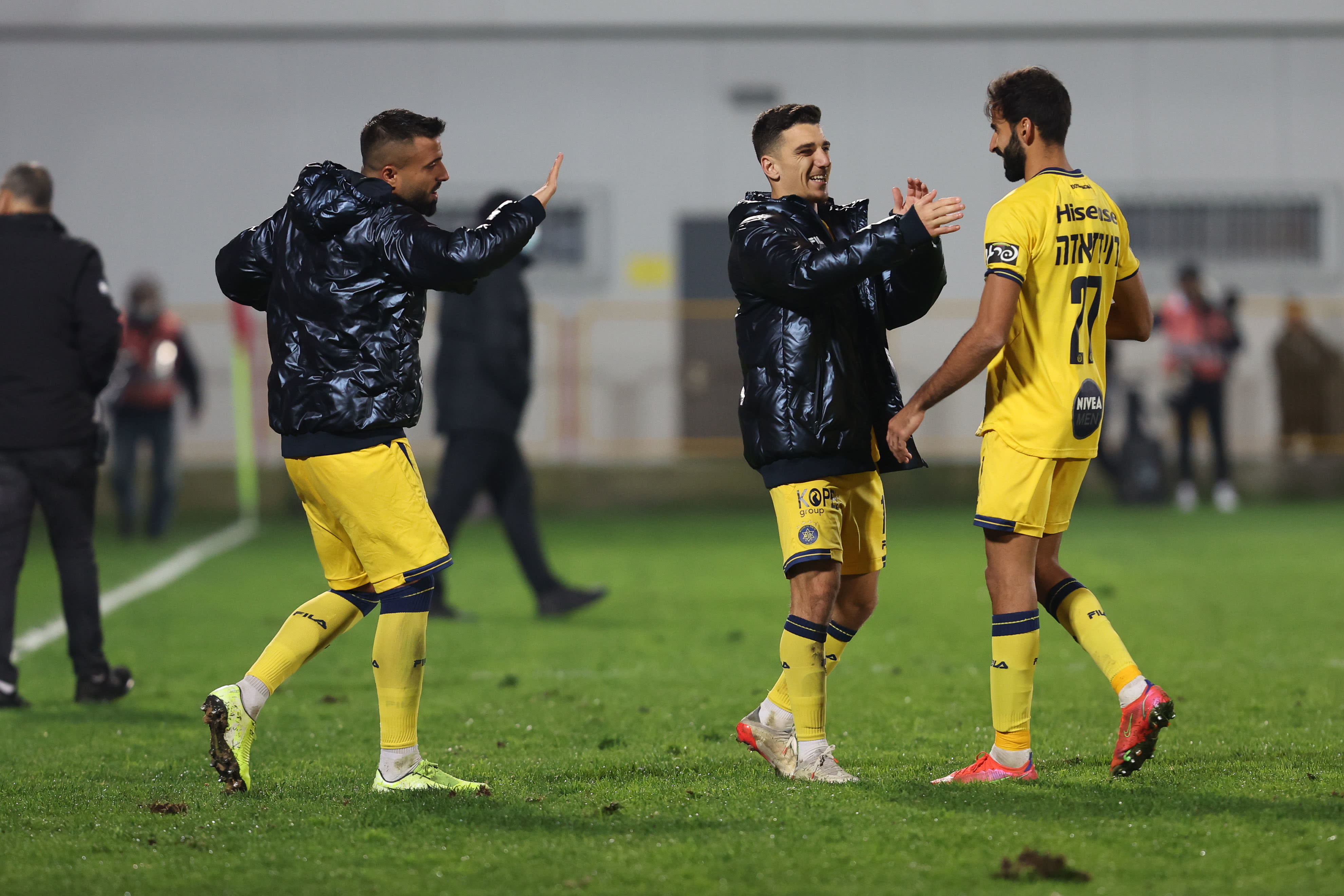 שחקני מכבי תל אביב אופיר דוידזאדה, דן ביטון, שחר פיבן