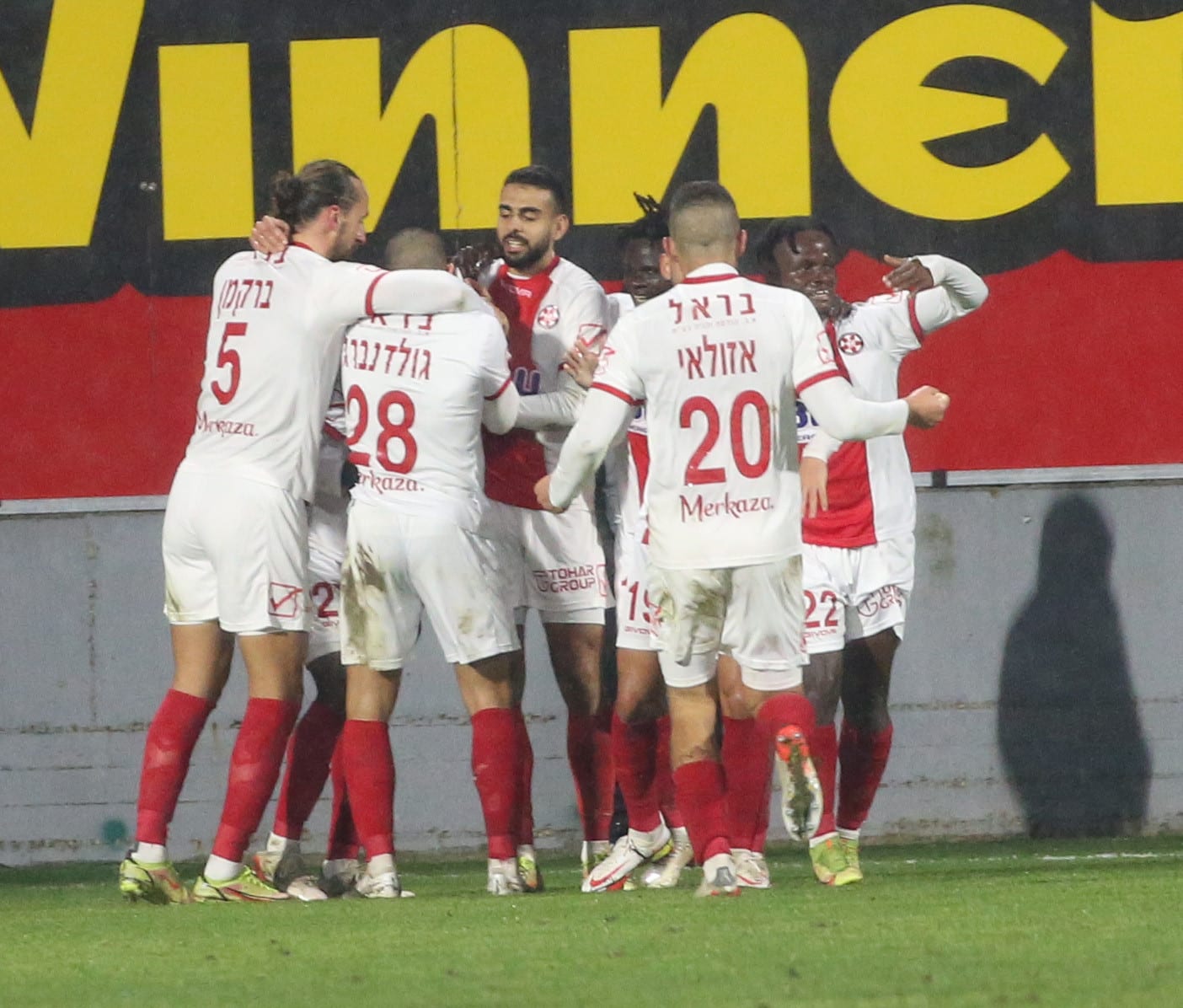 שחקני הפועל נוף הגליל