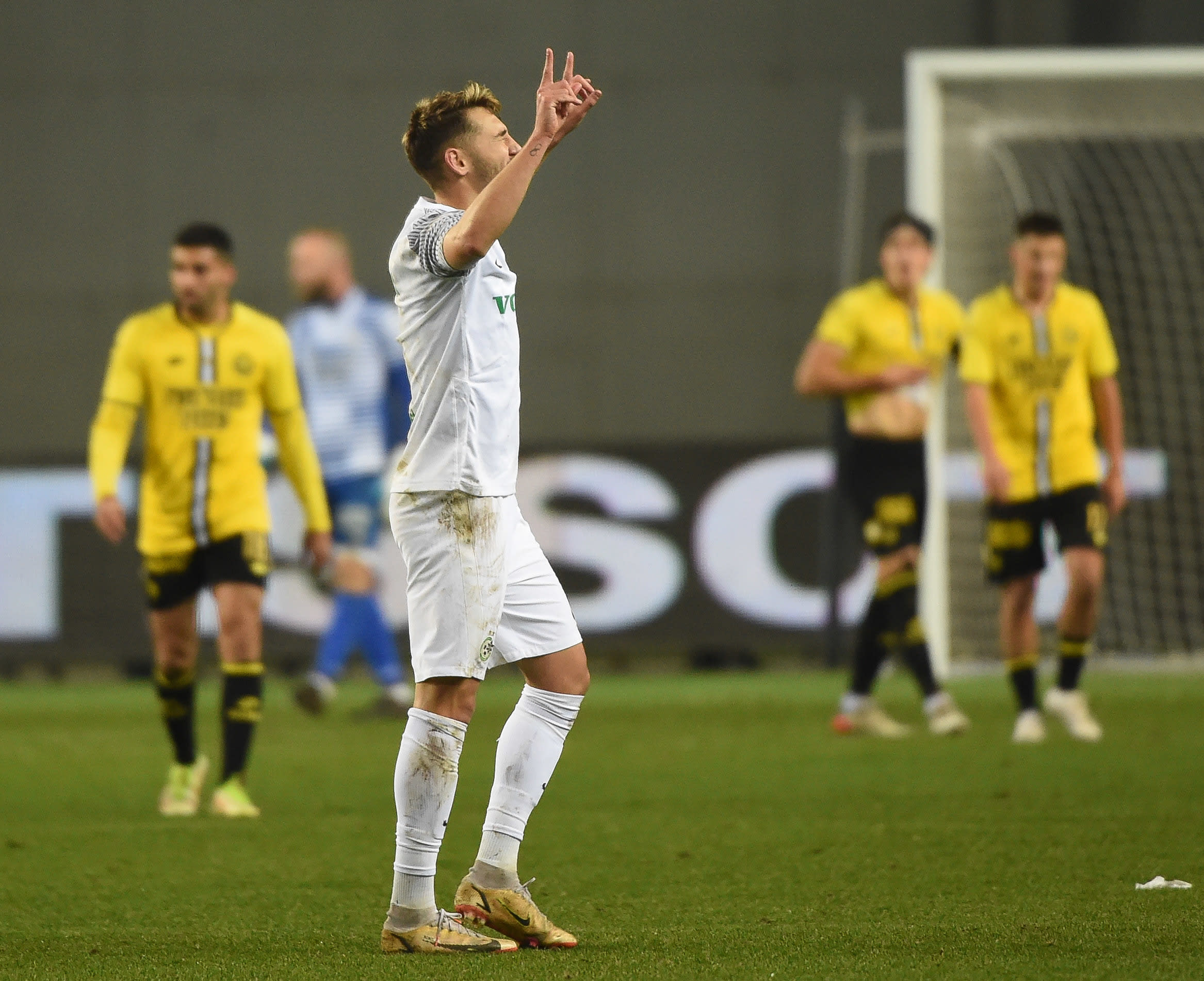 עומר אצילי מכבי חיפה חוגג שער