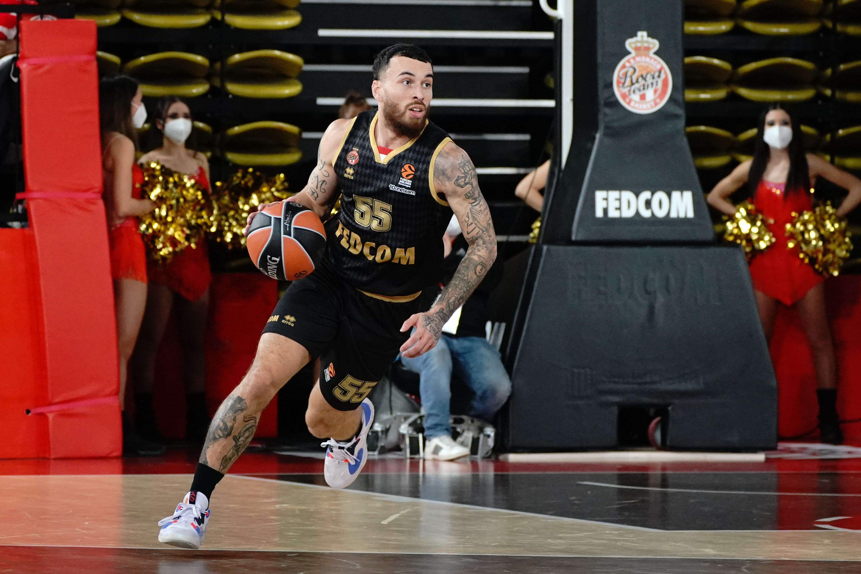 מייק ג'יימס שחקן מונאקו