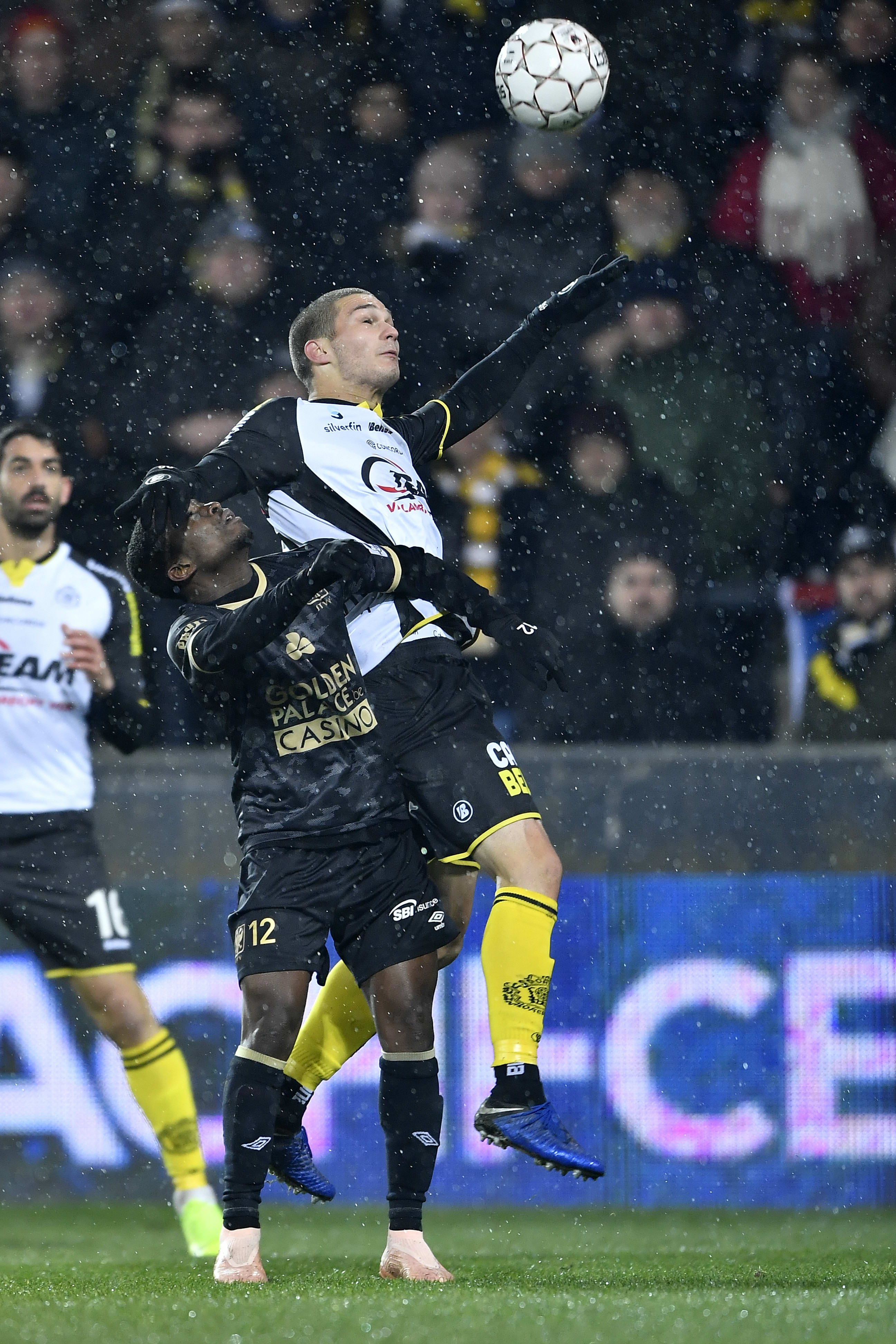 ג'ורג'ה יובאנוביץ' במדי לוקרן