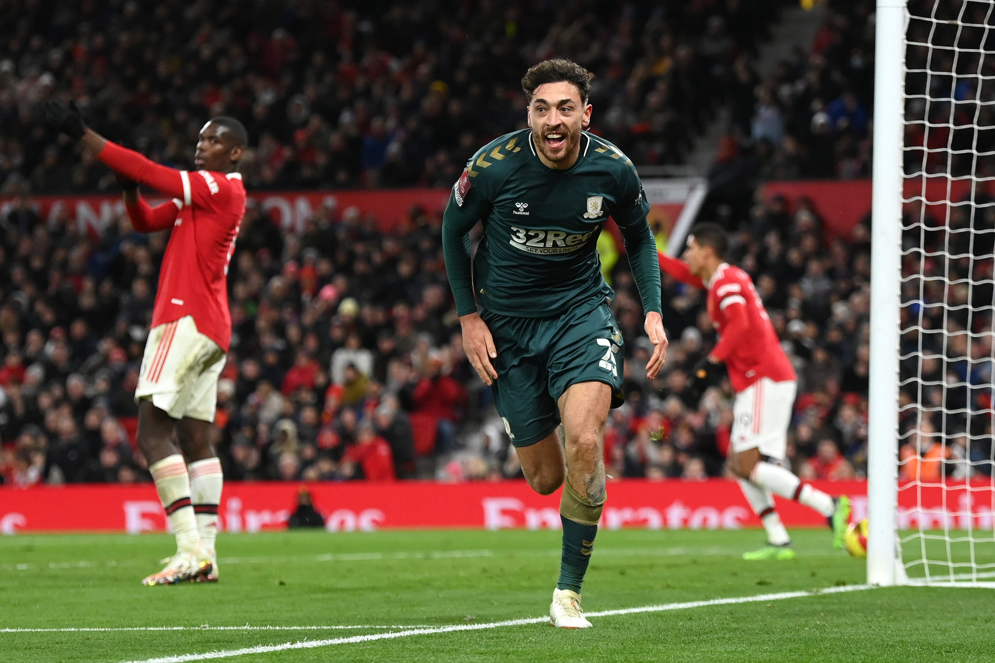 חלוץ מידלסברו מאט קרוקס