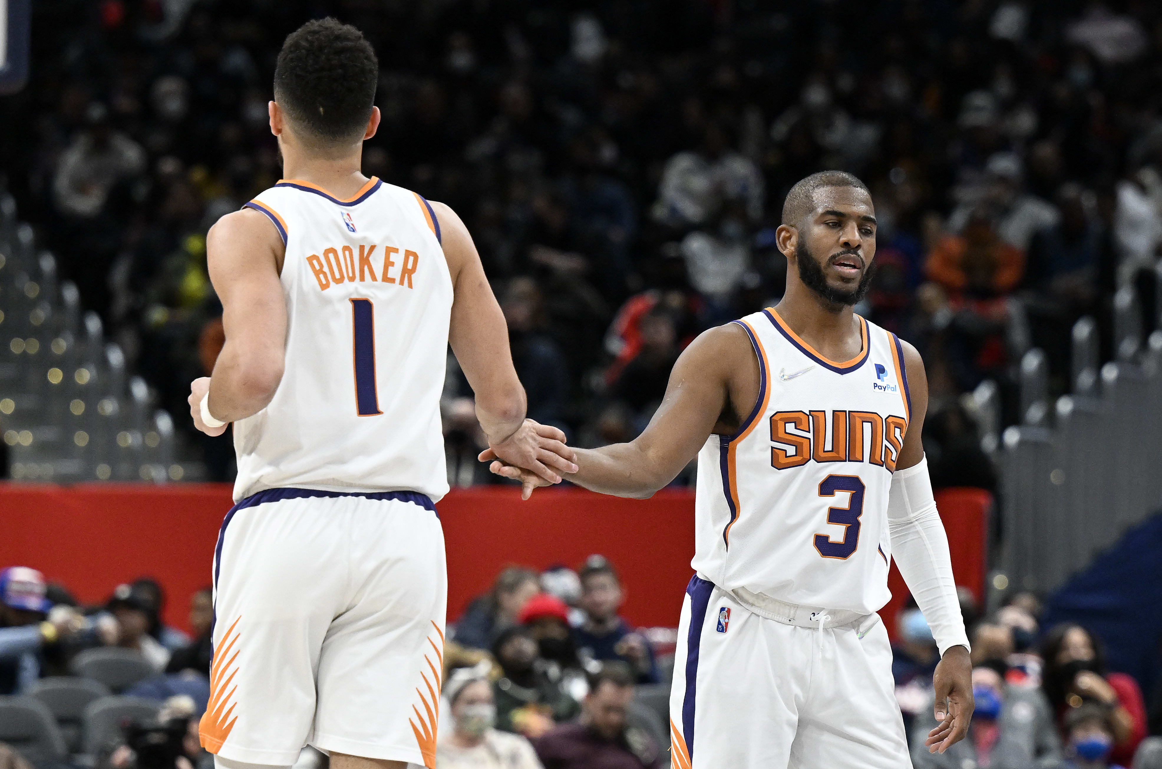 שחקני פיניקס סאנס דווין בוקר, כריס פול