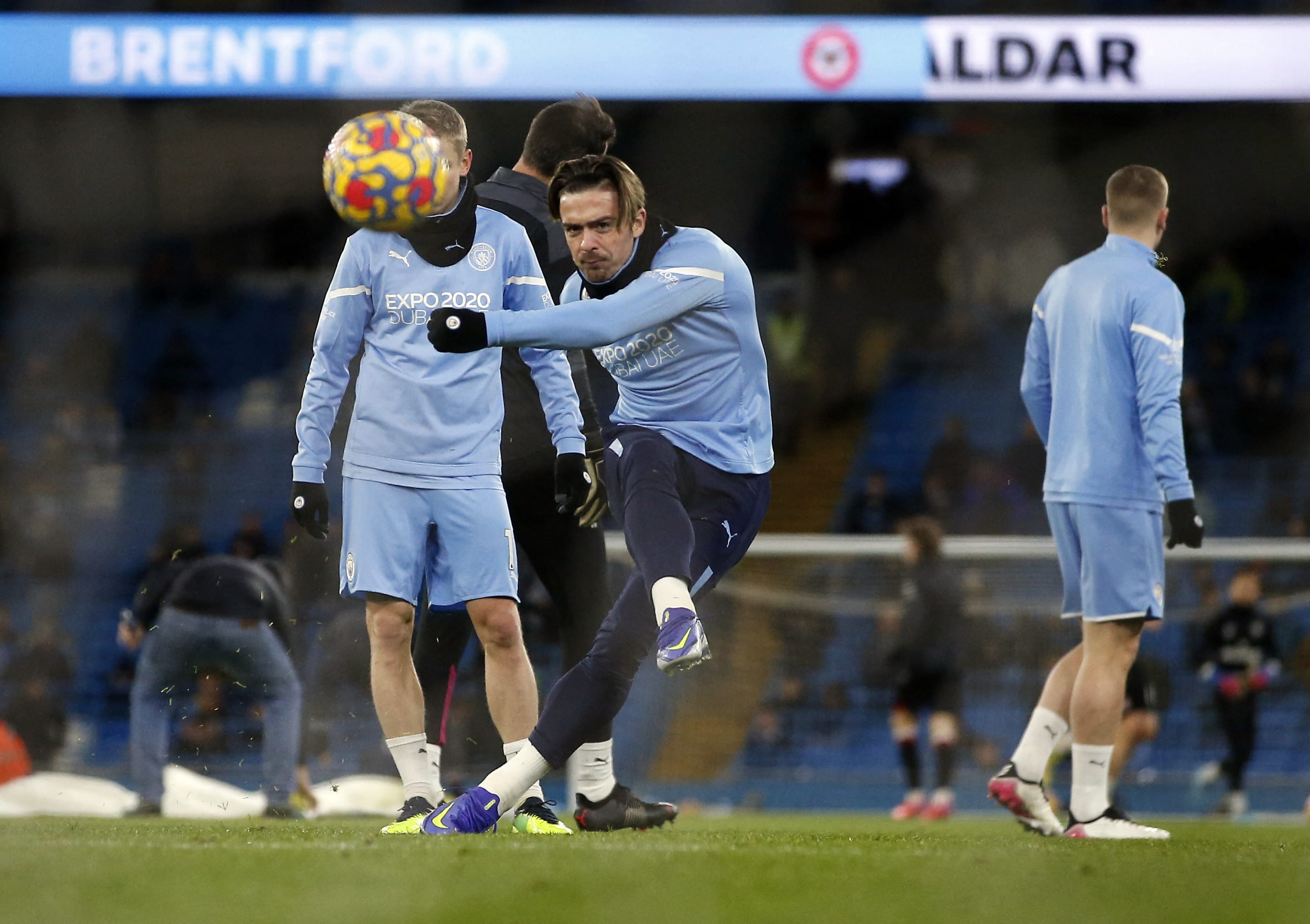 ג'ק גריליש שחקן מנצ'סטר סיטי בחימום