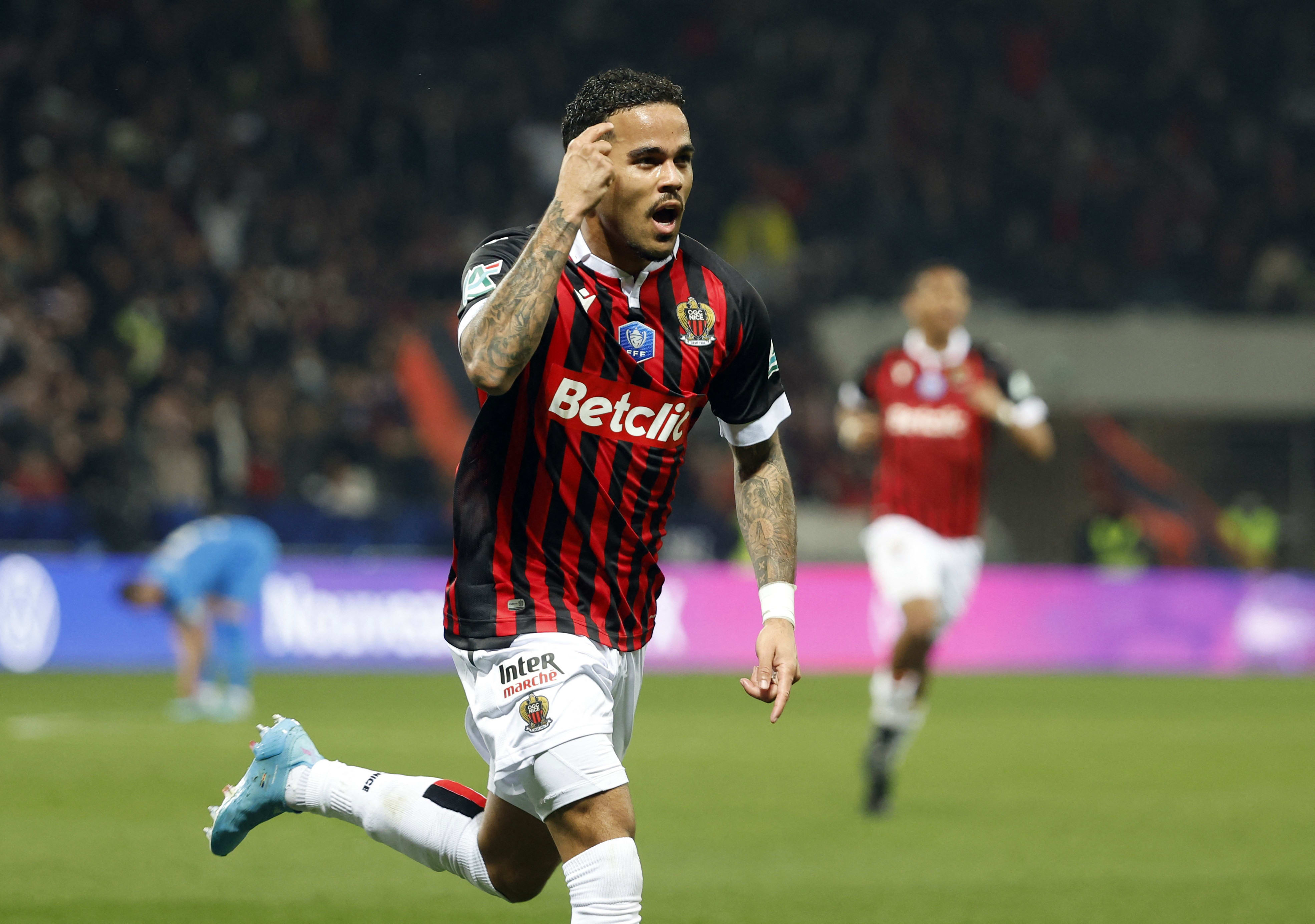 ג'סטין קלייברט שחקן ניס חוגג שער